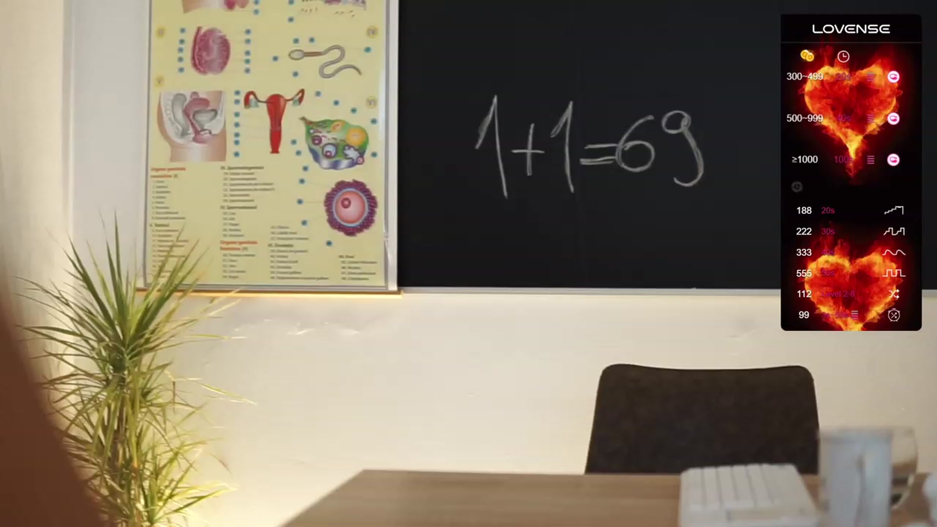Gallery image thumbnail from VanessaVille's myfreecams stream on, 10/13/2023, 09:08 image 13 of 20