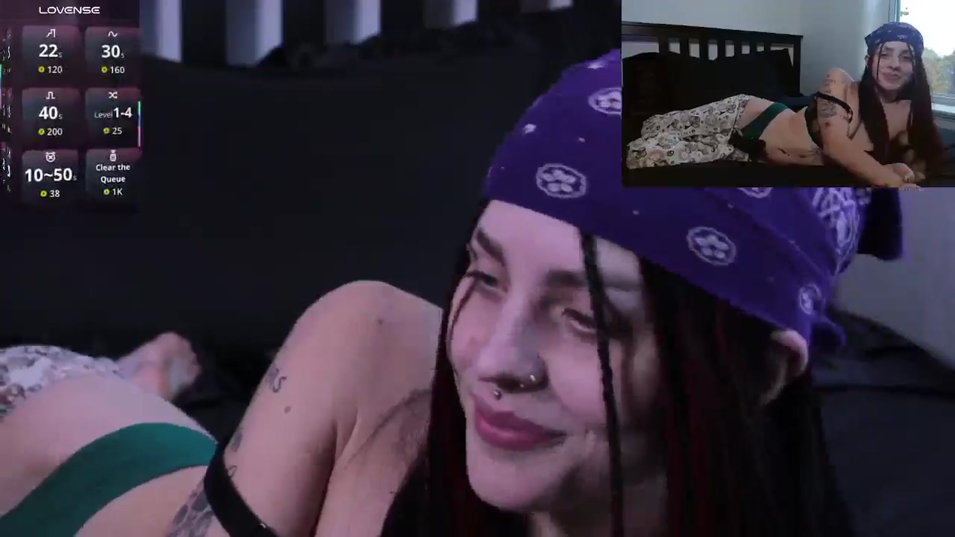 Gallery image thumbnail from VanessaVipera's myfreecams stream on, 10/19/2025, 20:43 image 16 of 20