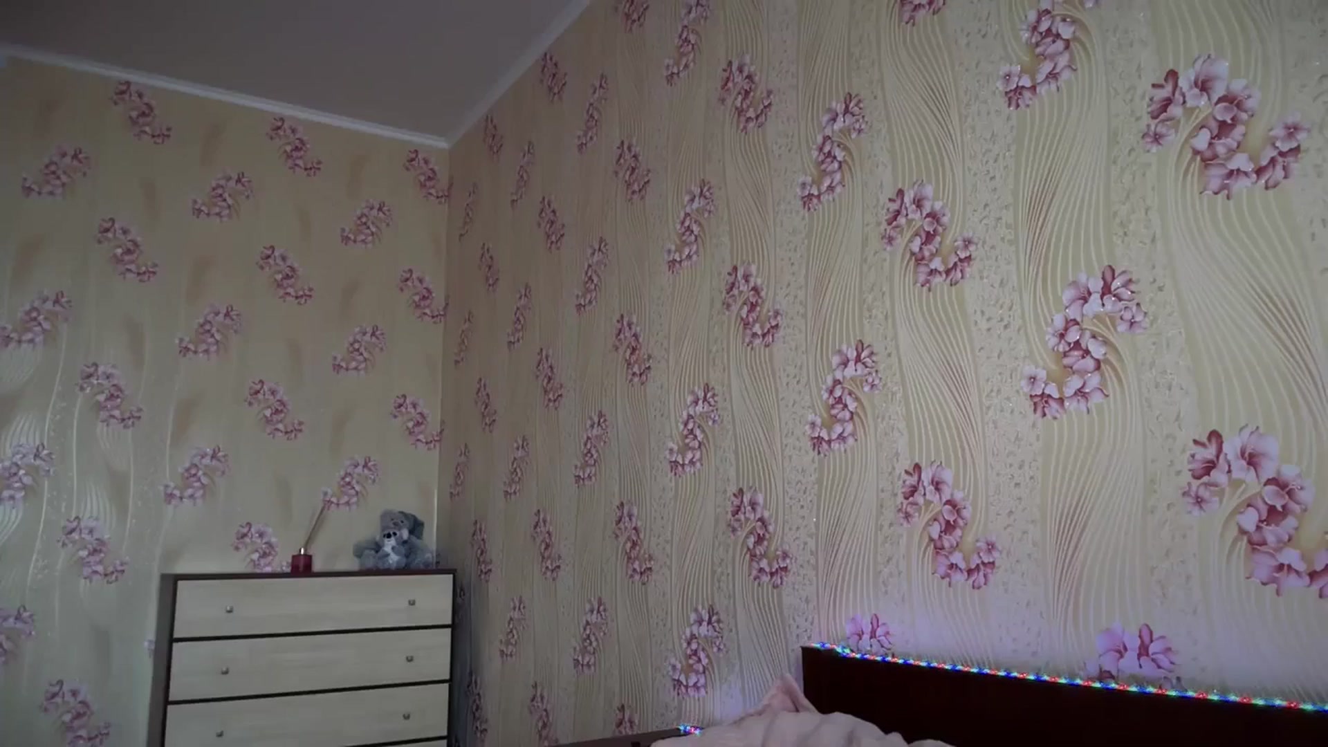 Gallery image thumbnail from VanessaWinn's myfreecams stream on, 03/13/2025, 11:43 image 11 of 20