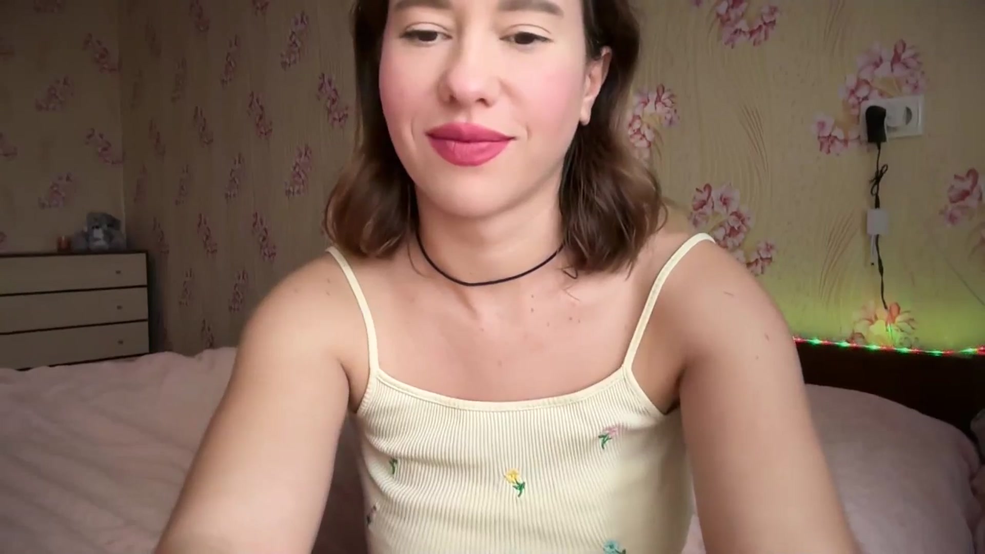 Gallery image thumbnail from VanessaWinn's myfreecams stream on, 10/29/2025, 08:48 image 6 of 20