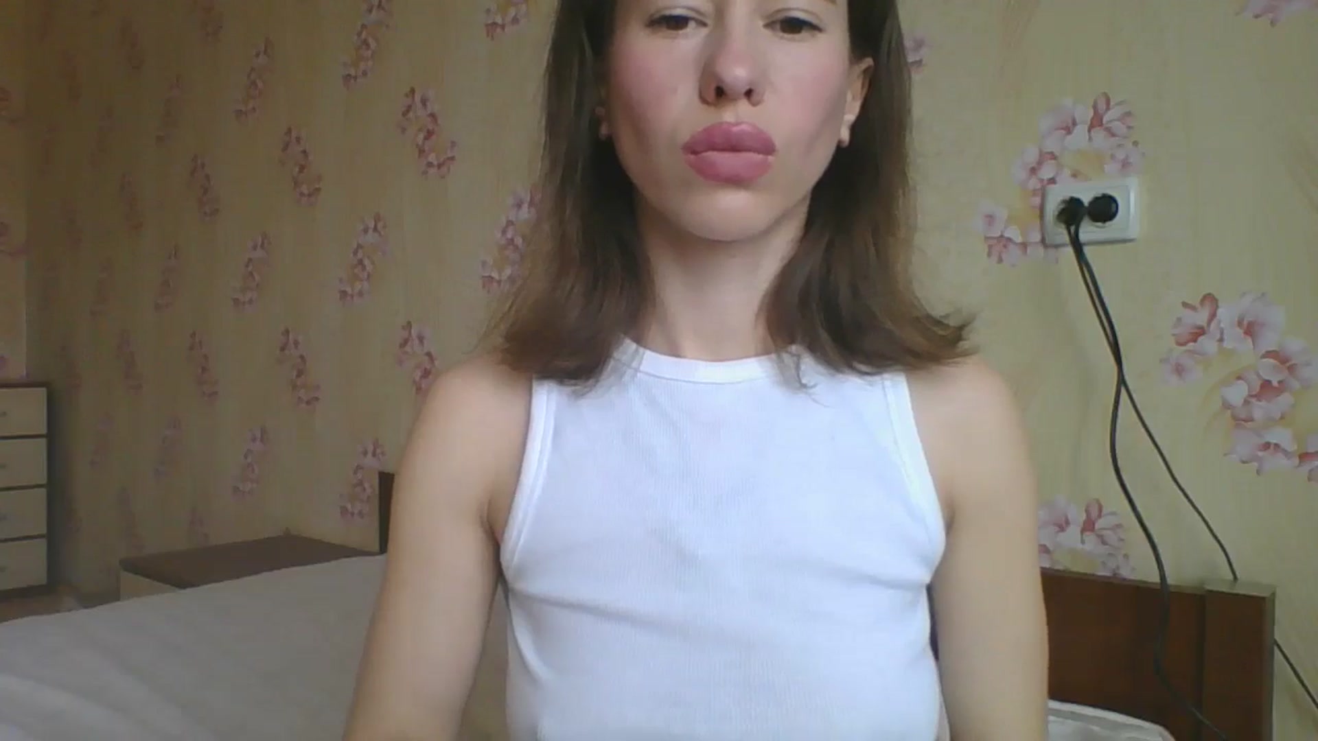 Gallery image thumbnail from VanessaWinn's myfreecams stream on, 04/17/2026, 12:47 image 8 of 20