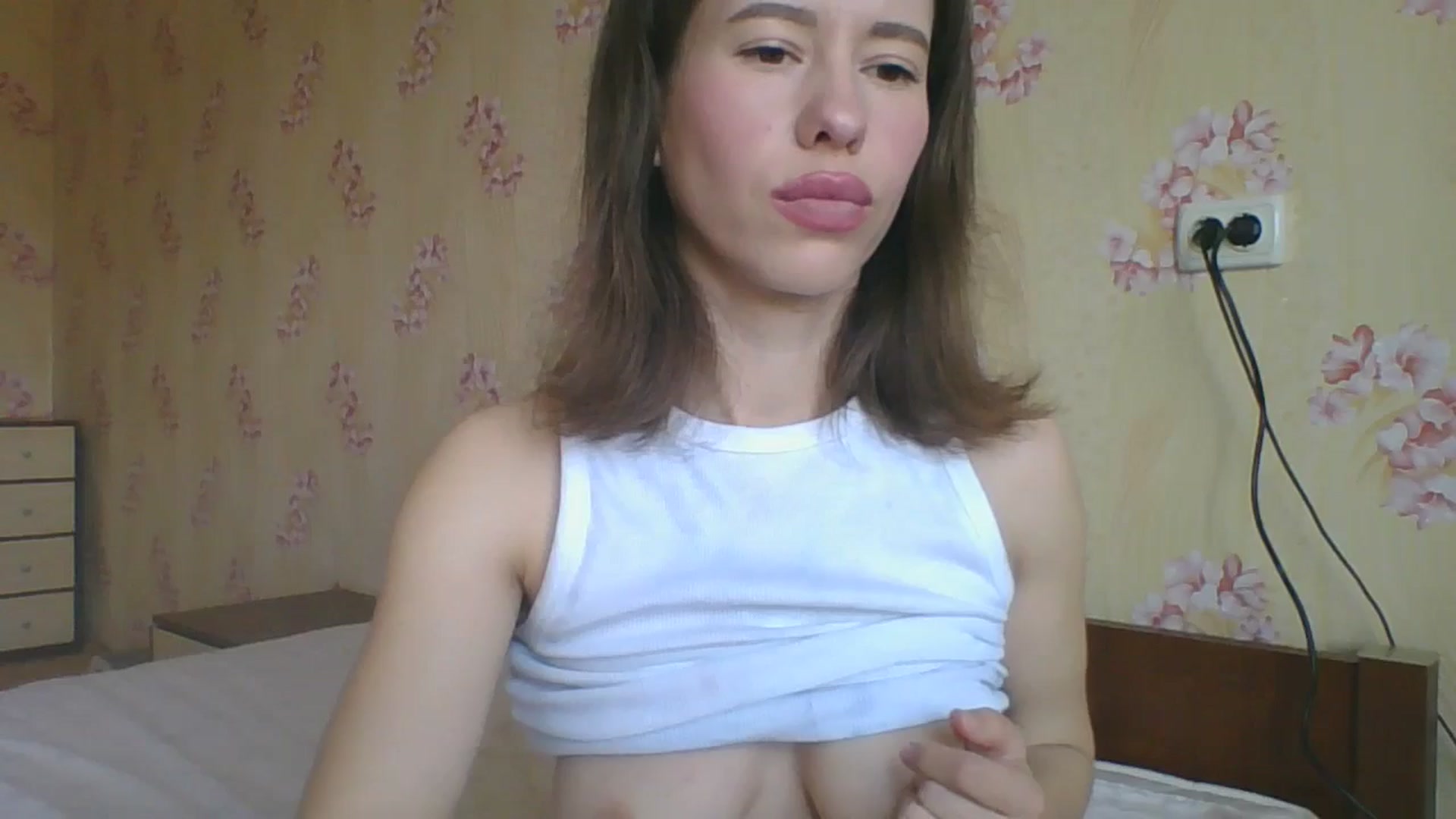 Gallery image thumbnail from VanessaWinn's myfreecams stream on, 04/17/2026, 12:47 image 1 of 20