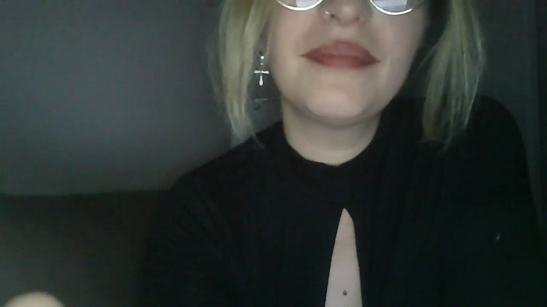 Gallery image thumbnail from Vanessa_'s myfreecams stream on, 11/28/2023, 23:59 image 2 of 20
