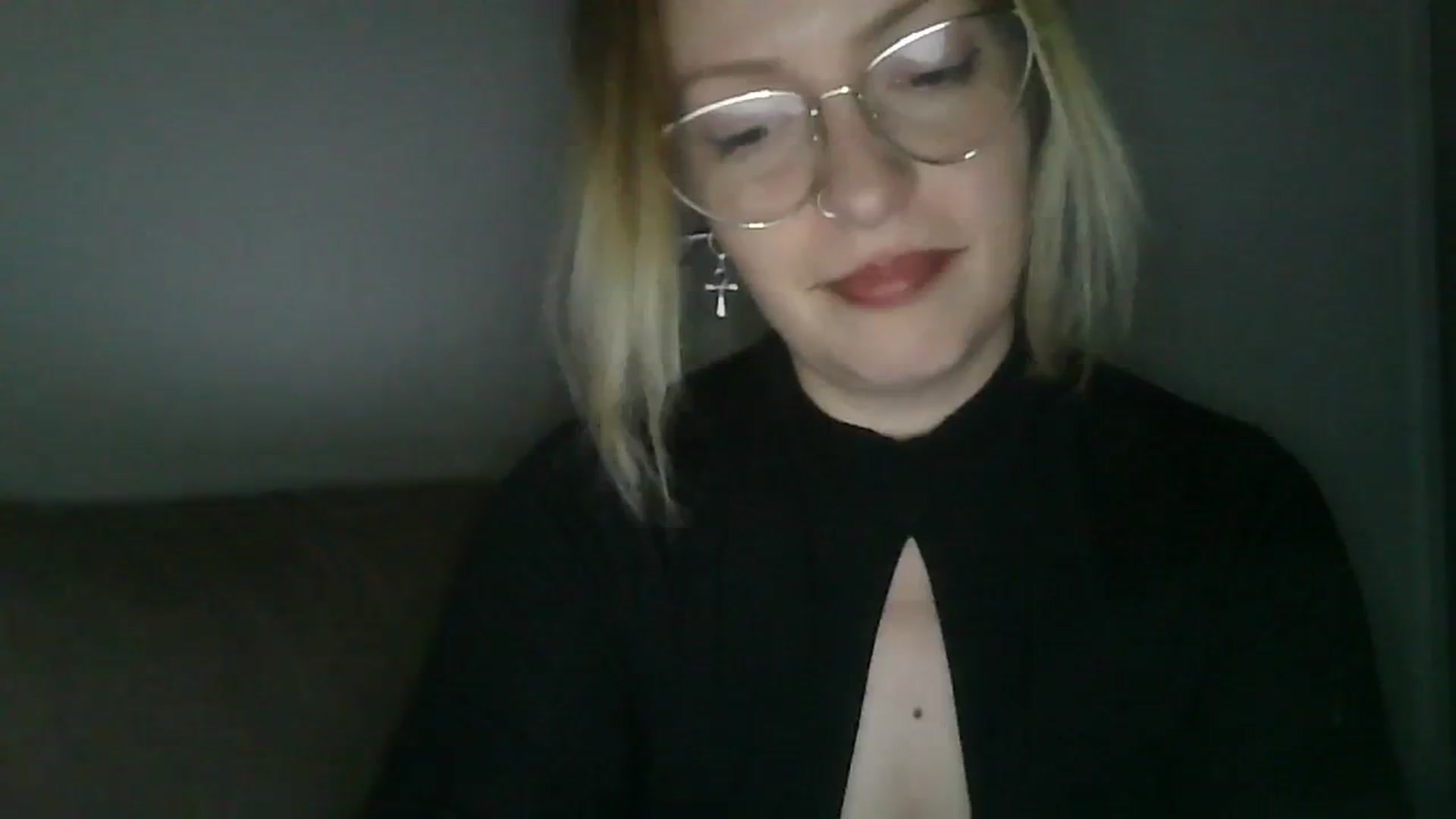 Gallery image thumbnail from Vanessa_'s myfreecams stream on, 11/28/2023, 23:59 image 4 of 20