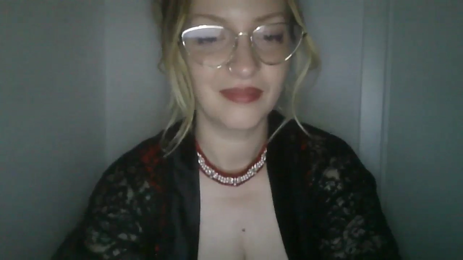 Gallery image thumbnail from Vanessa_'s myfreecams stream on, 12/27/2023, 01:10 image 3 of 20