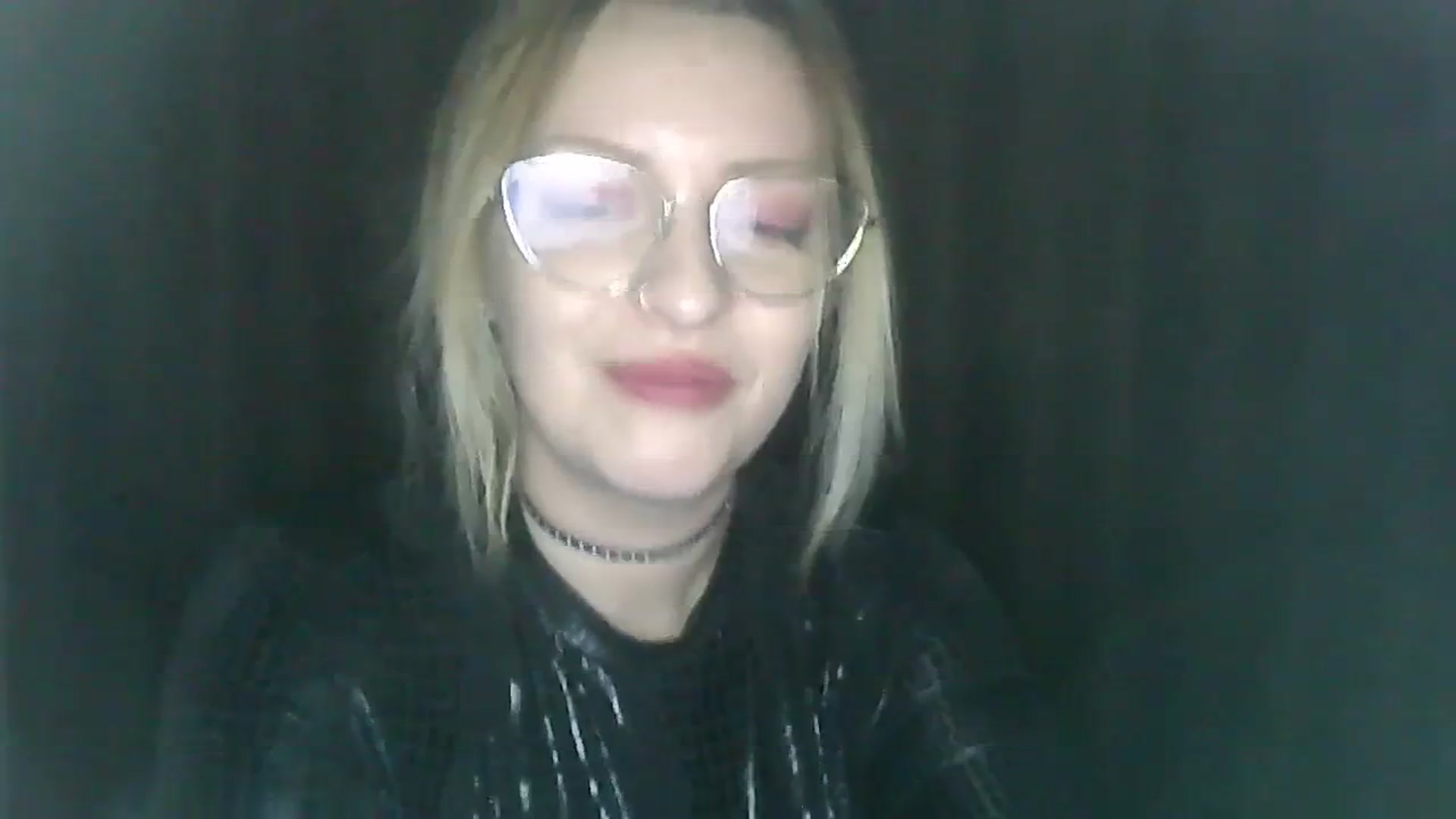 Gallery image thumbnail from Vanessa_'s myfreecams stream on, 12/30/2023, 01:08 image 19 of 20