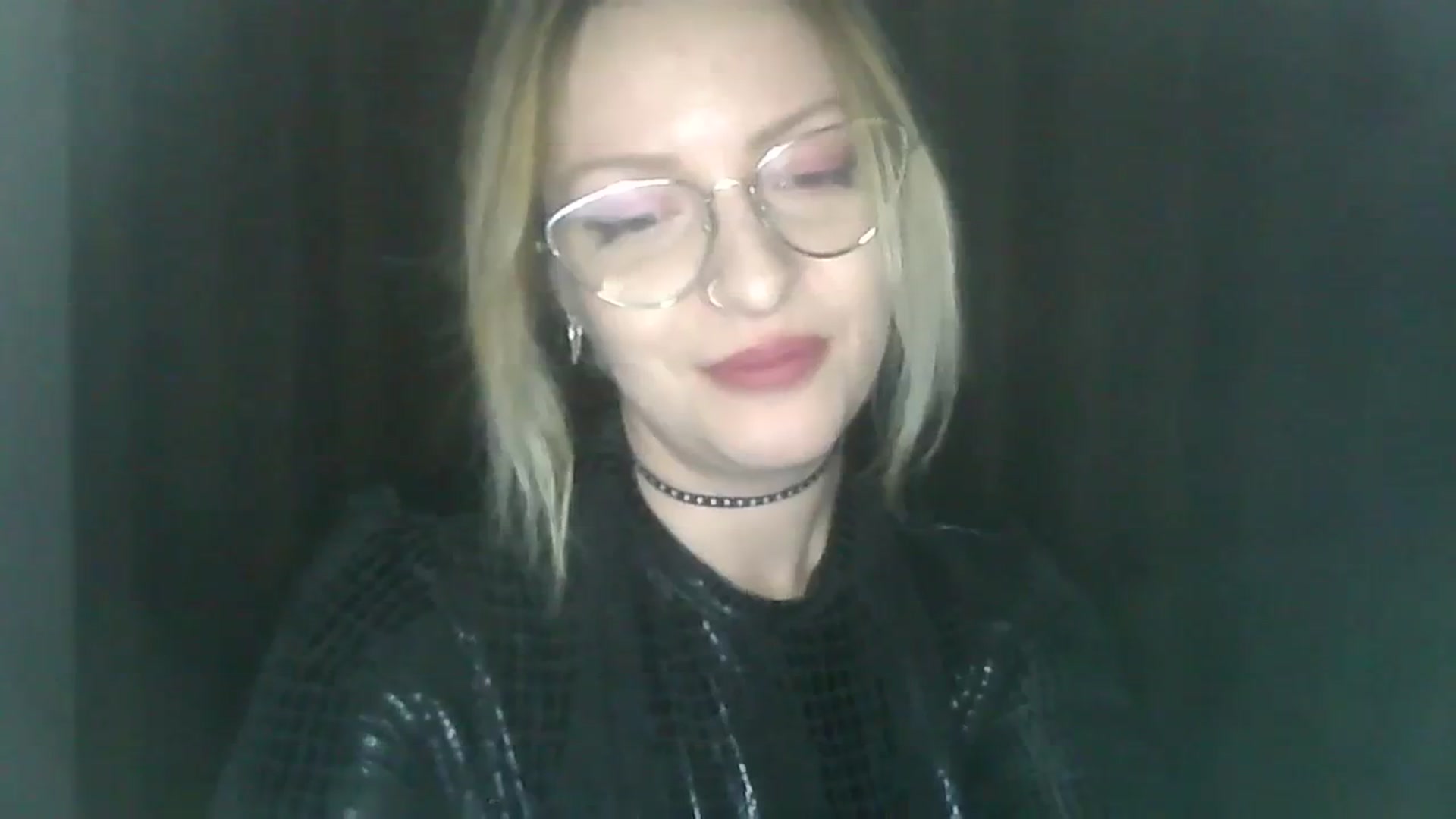 Gallery image thumbnail from Vanessa_'s myfreecams stream on, 12/30/2023, 01:08 image 6 of 20