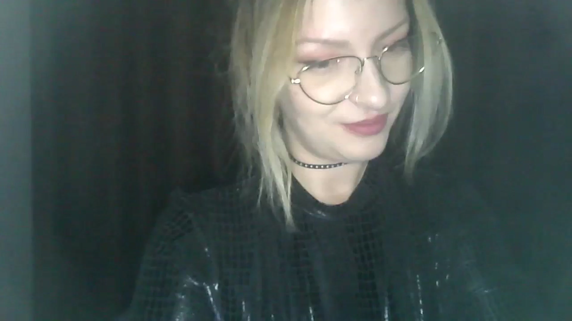 Gallery image thumbnail from Vanessa_'s myfreecams stream on, 12/30/2023, 01:08 image 2 of 20