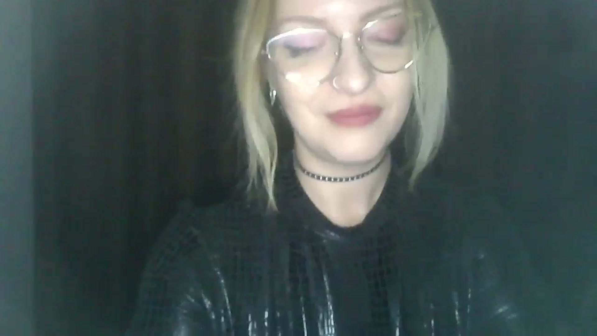 Gallery image thumbnail from Vanessa_'s myfreecams stream on, 12/30/2023, 01:08 image 3 of 20