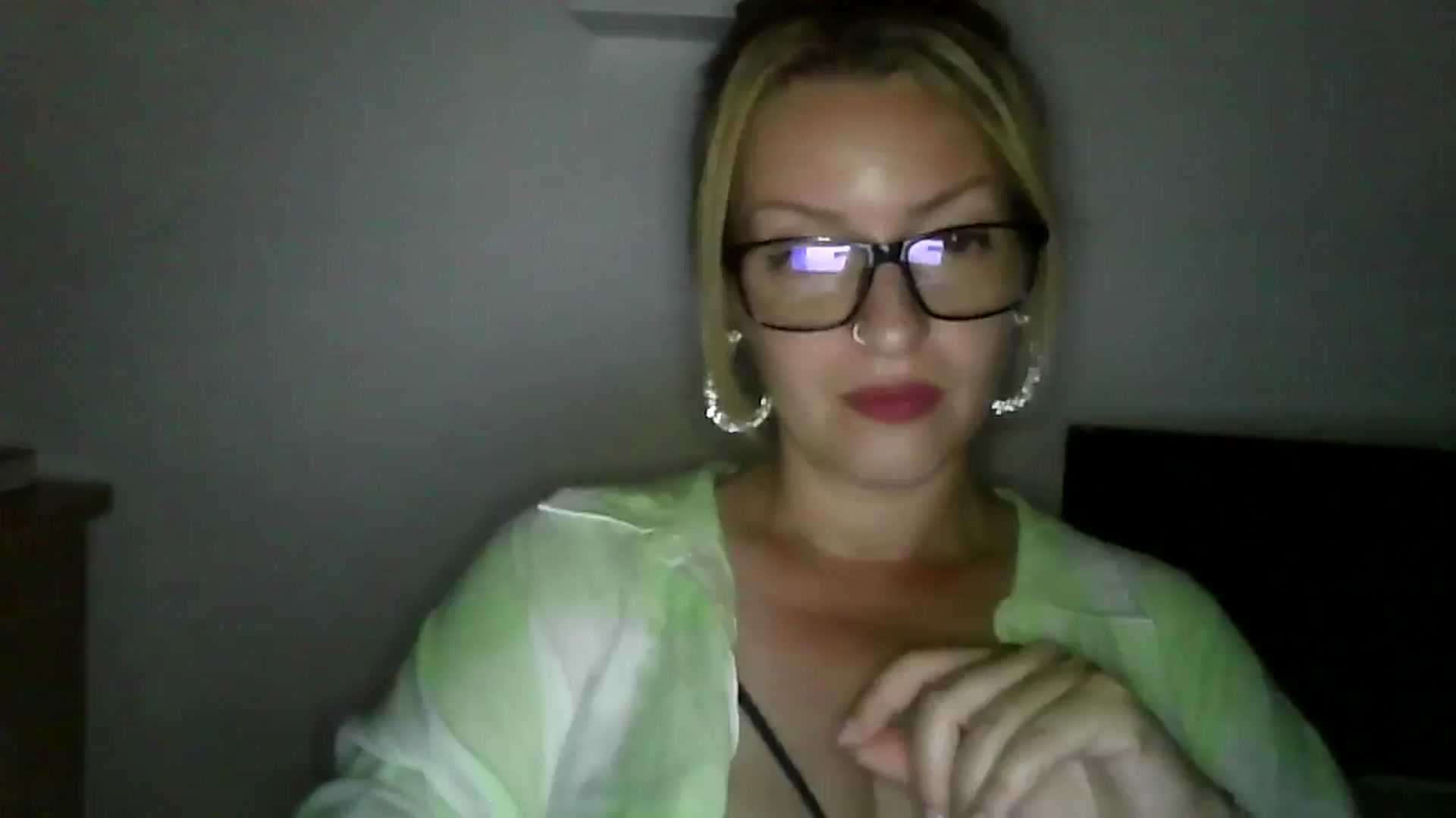 Gallery image thumbnail from Vanessa_'s myfreecams stream on, 06/28/2024, 23:44 image 1 of 20