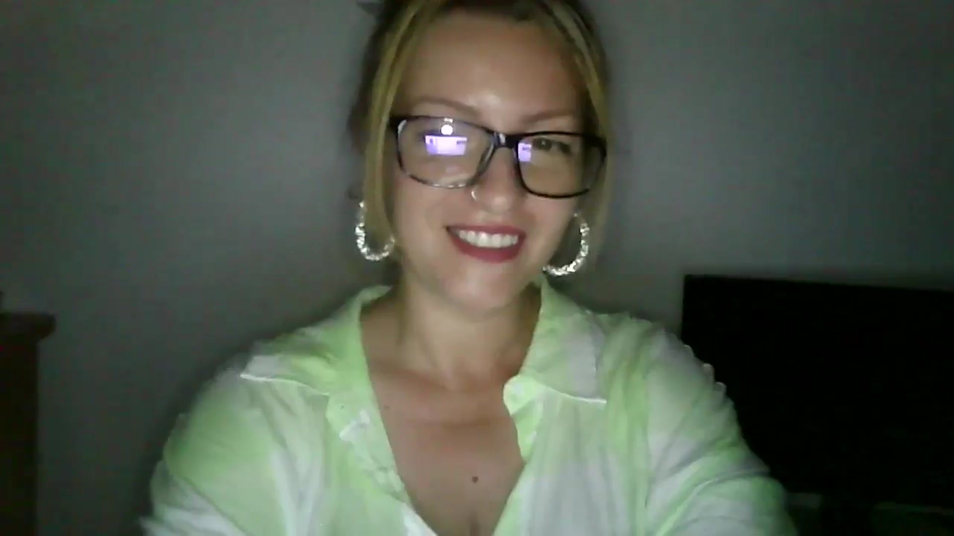 Gallery image thumbnail from Vanessa_'s myfreecams stream on, 06/28/2024, 23:44 image 5 of 20