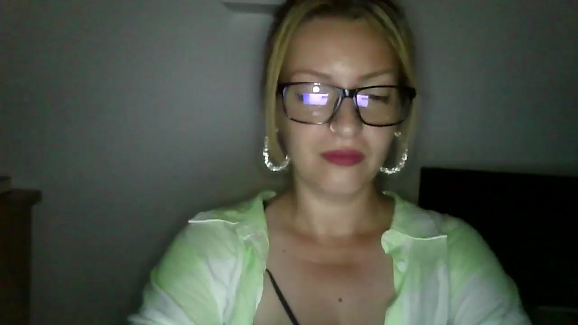 Gallery image thumbnail from Vanessa_'s myfreecams stream on, 06/28/2024, 23:44 image 2 of 20