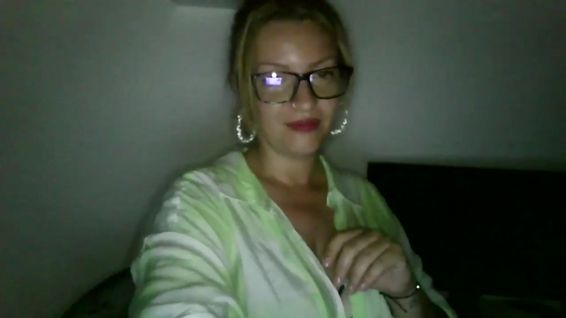 Gallery image thumbnail from Vanessa_'s myfreecams stream on, 06/28/2024, 23:44 image 15 of 20