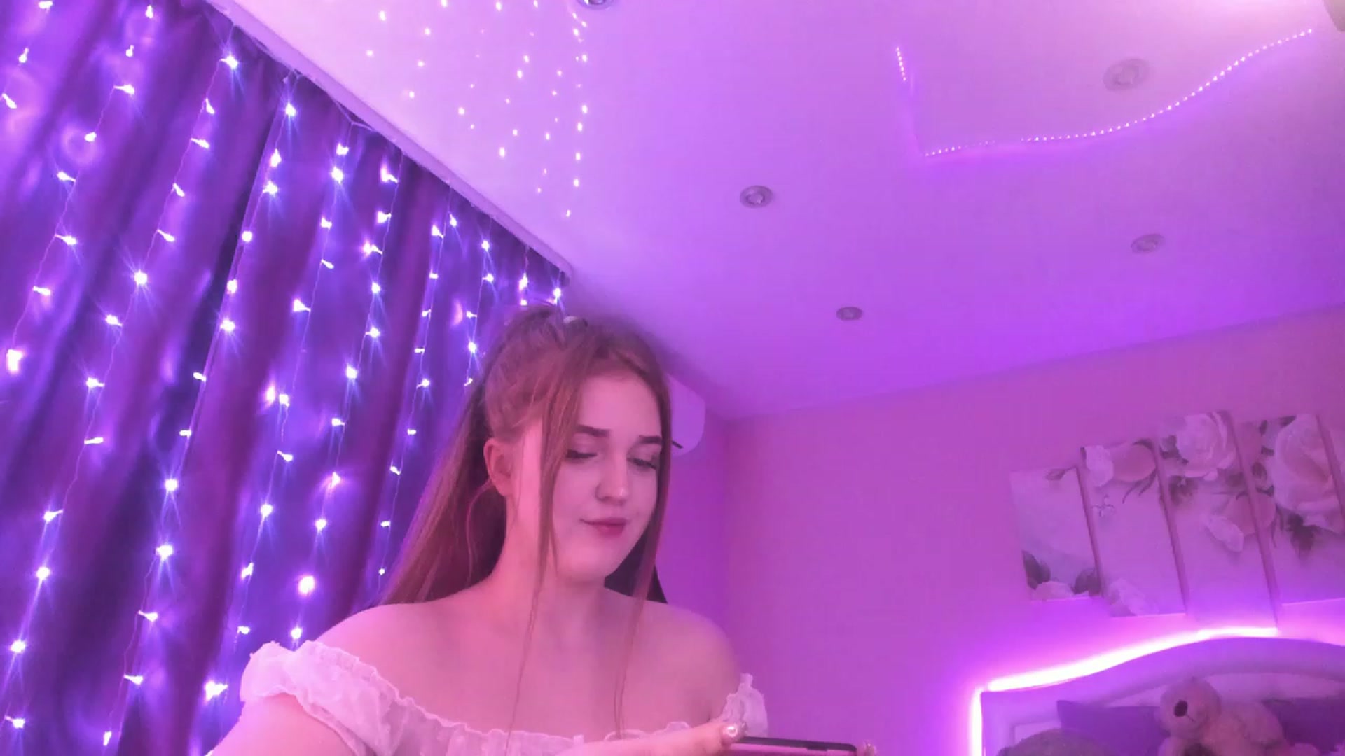Gallery image thumbnail from Vanessa_Hotty's myfreecams stream on, 11/20/2022, 23:12 image 17 of 20