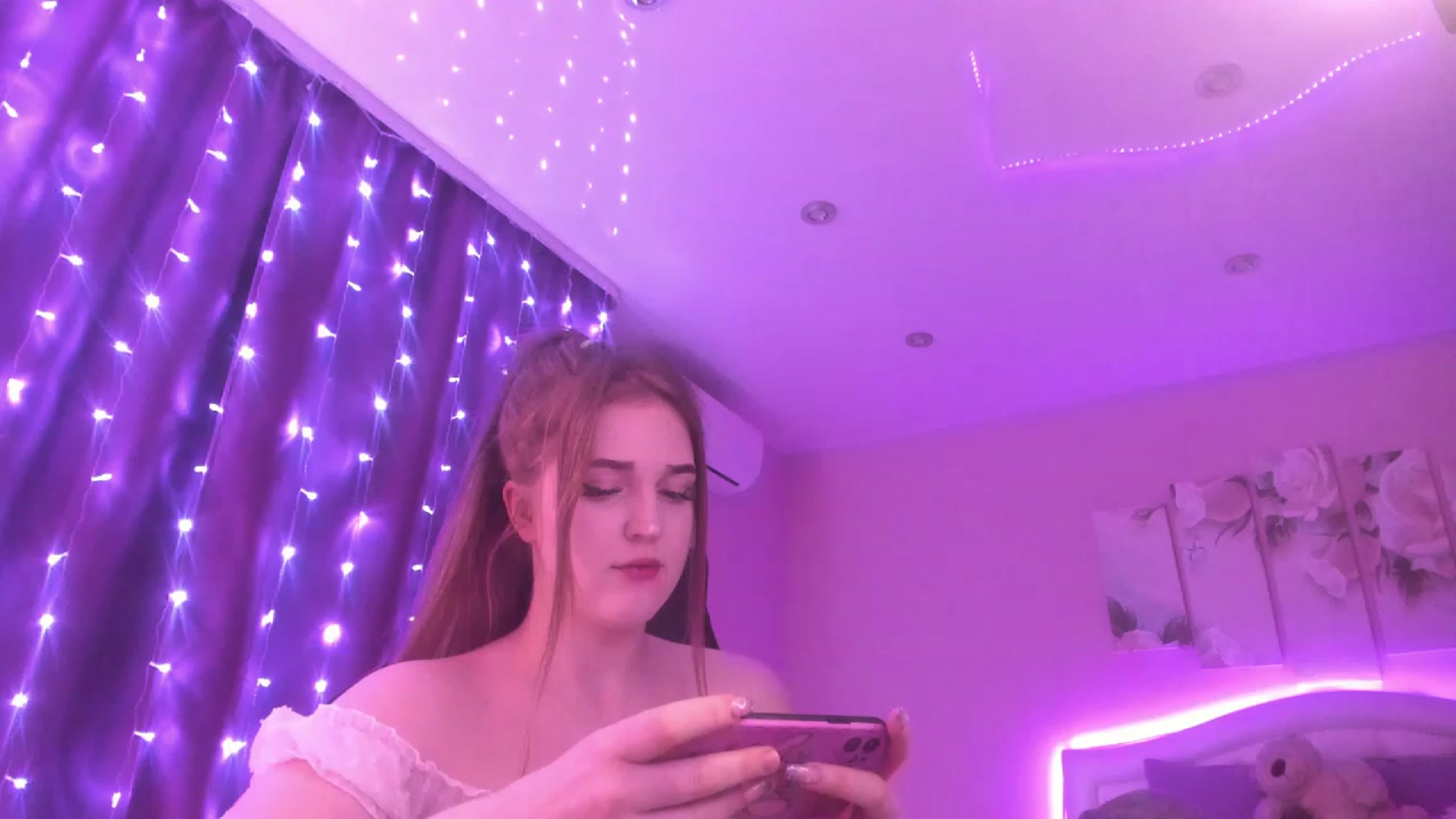 Gallery image thumbnail from Vanessa_Hotty's myfreecams stream on, 11/20/2022, 23:12 image 19 of 20