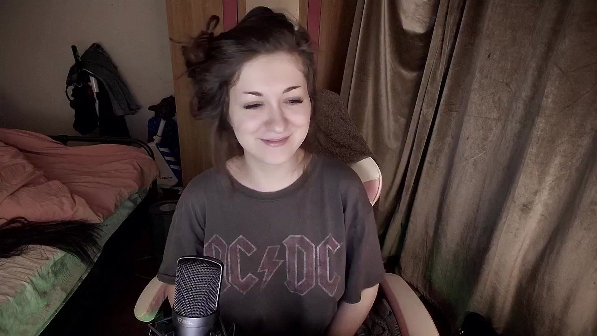 Gallery image thumbnail from Vanessa_Ray's myfreecams stream on, 03/28/2026, 19:39 image 17 of 20