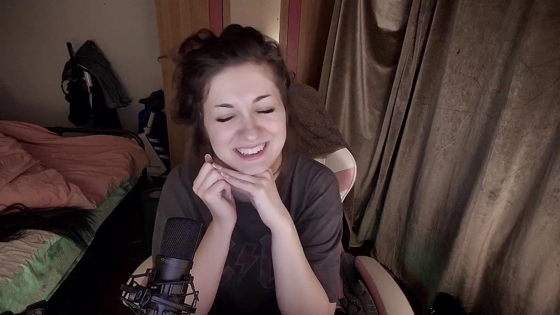 Gallery image thumbnail from Vanessa_Ray's myfreecams stream on, 03/28/2026, 19:39 image 11 of 20