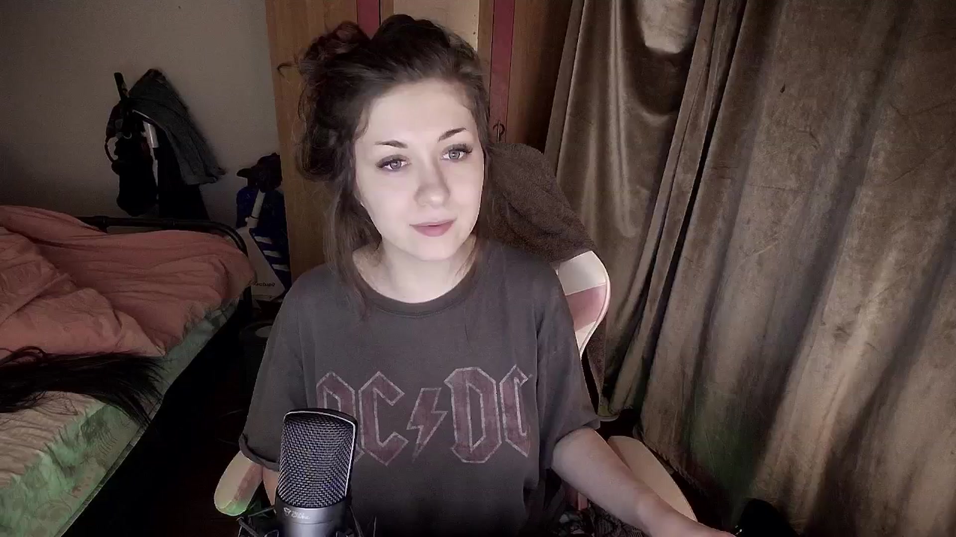 Gallery image thumbnail from Vanessa_Ray's myfreecams stream on, 03/28/2026, 19:39 image 16 of 20