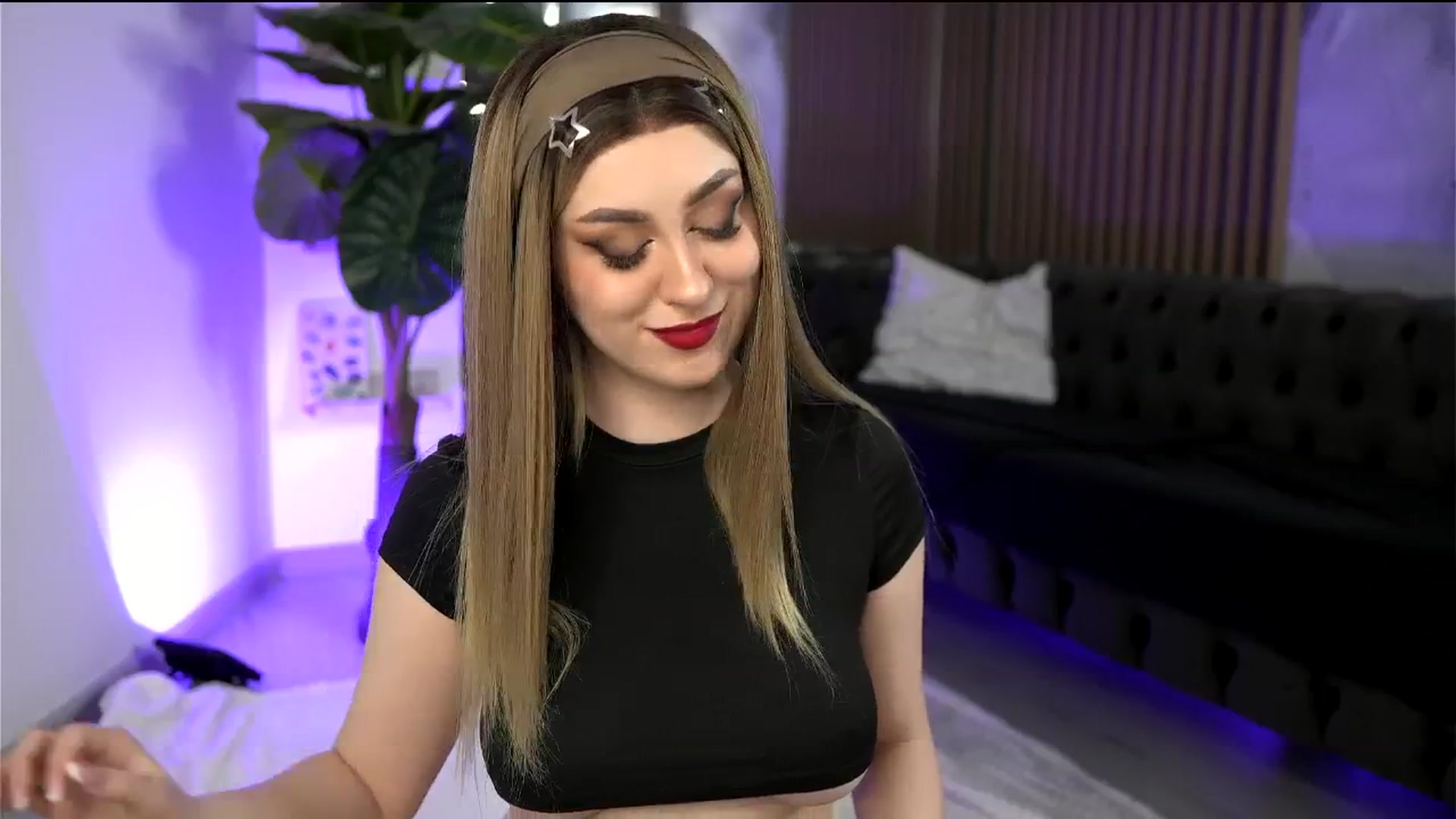 Gallery image thumbnail from Vanessa_Ray's myfreecams stream on, 04/04/2026, 23:12 image 6 of 20