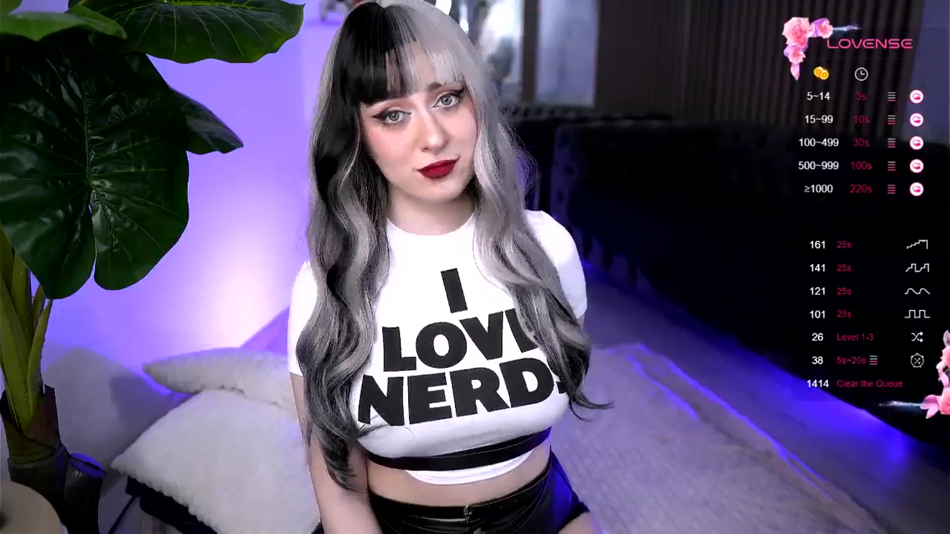 Gallery image thumbnail from Vanessa_Ray's myfreecams stream on, 05/04/2026, 18:57 image 14 of 20