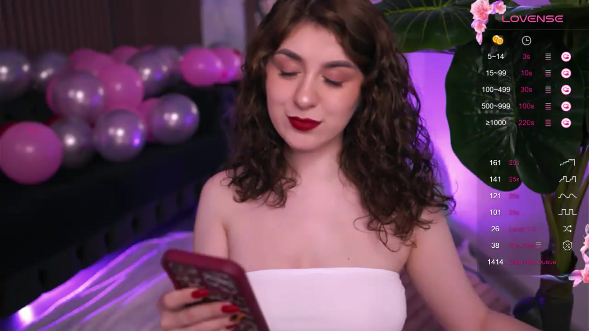 Gallery image thumbnail from Vanessa_Ray's myfreecams stream on, 06/06/2026, 19:55 image 14 of 20