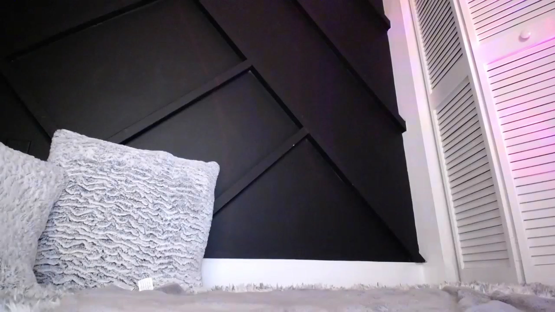 Gallery image thumbnail from Vanessa_Vega's myfreecams stream on, 11/15/2022, 03:35 image 5 of 20
