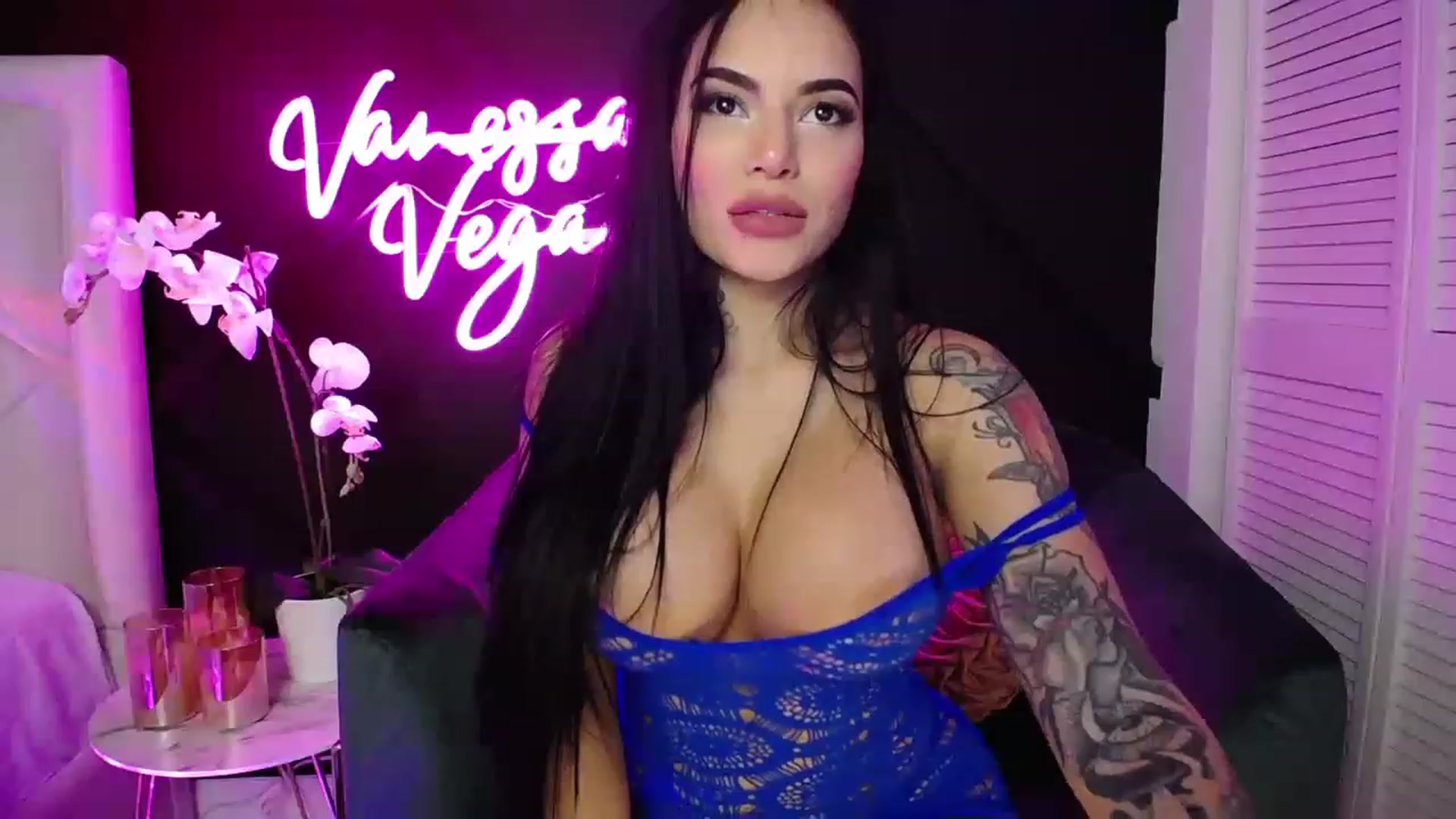 Gallery image thumbnail from Vanessa_Vega's myfreecams stream on, 01/06/2023, 05:02 image 6 of 20