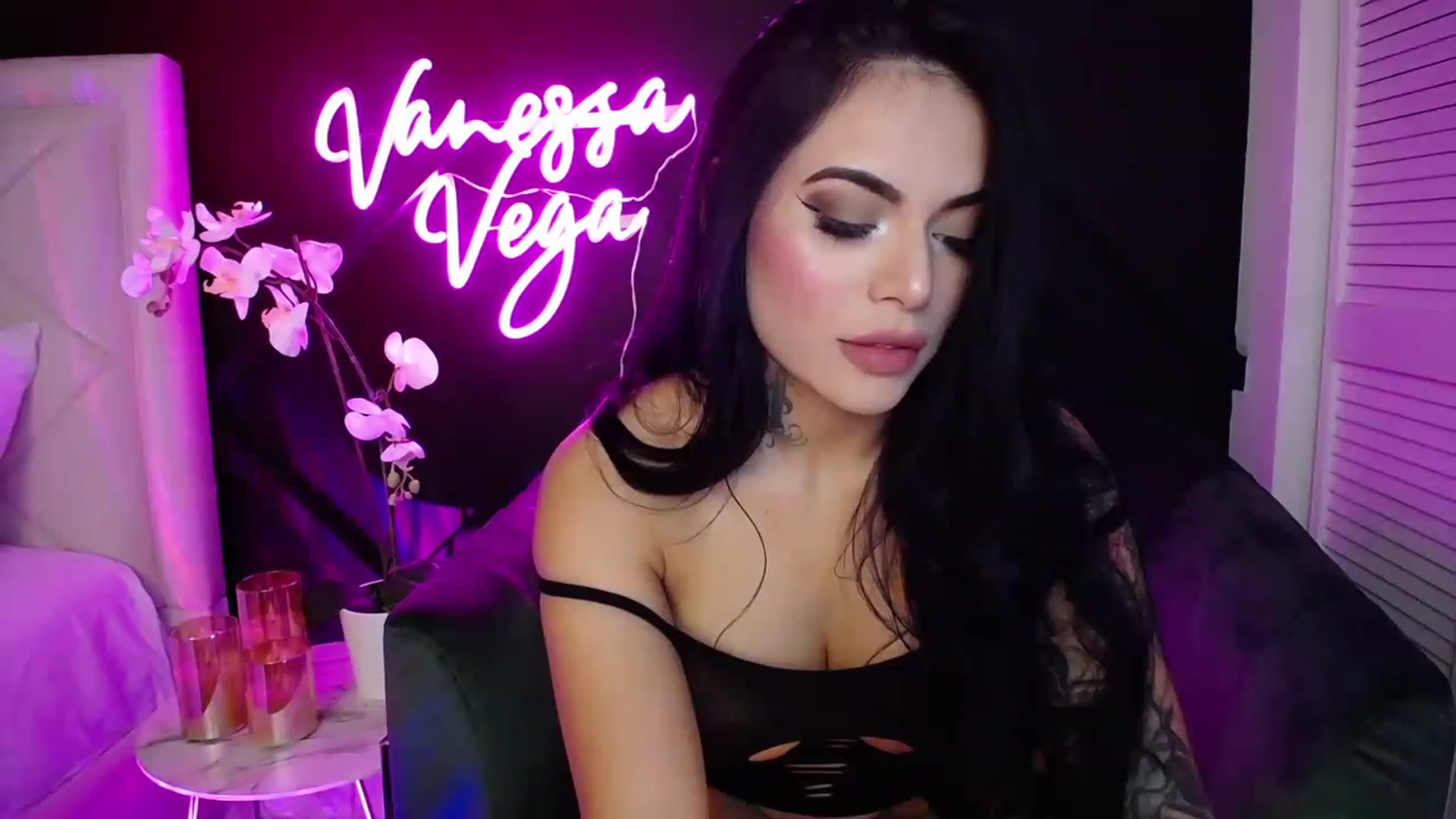 Gallery image thumbnail from Vanessa_Vega's myfreecams stream on, 01/11/2023, 03:10 image 6 of 20