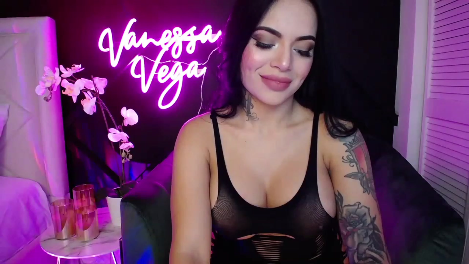 Gallery image thumbnail from Vanessa_Vega's myfreecams stream on, 01/11/2023, 03:10 image 15 of 20