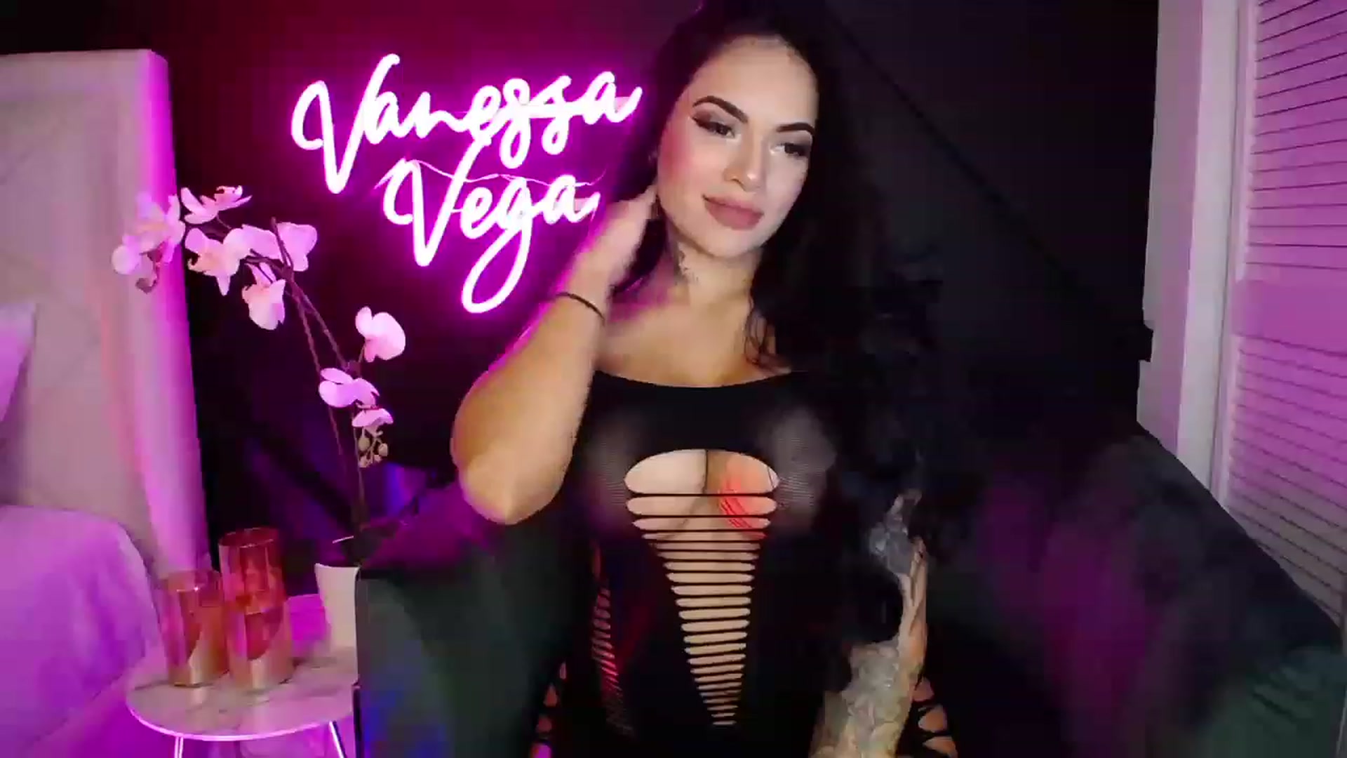 Gallery image thumbnail from Vanessa_Vega's myfreecams stream on, 01/11/2023, 03:10 image 5 of 20