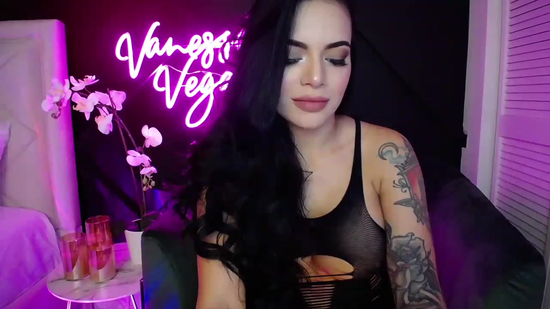 Gallery image thumbnail from Vanessa_Vega's myfreecams stream on, 01/11/2023, 03:10 image 13 of 20