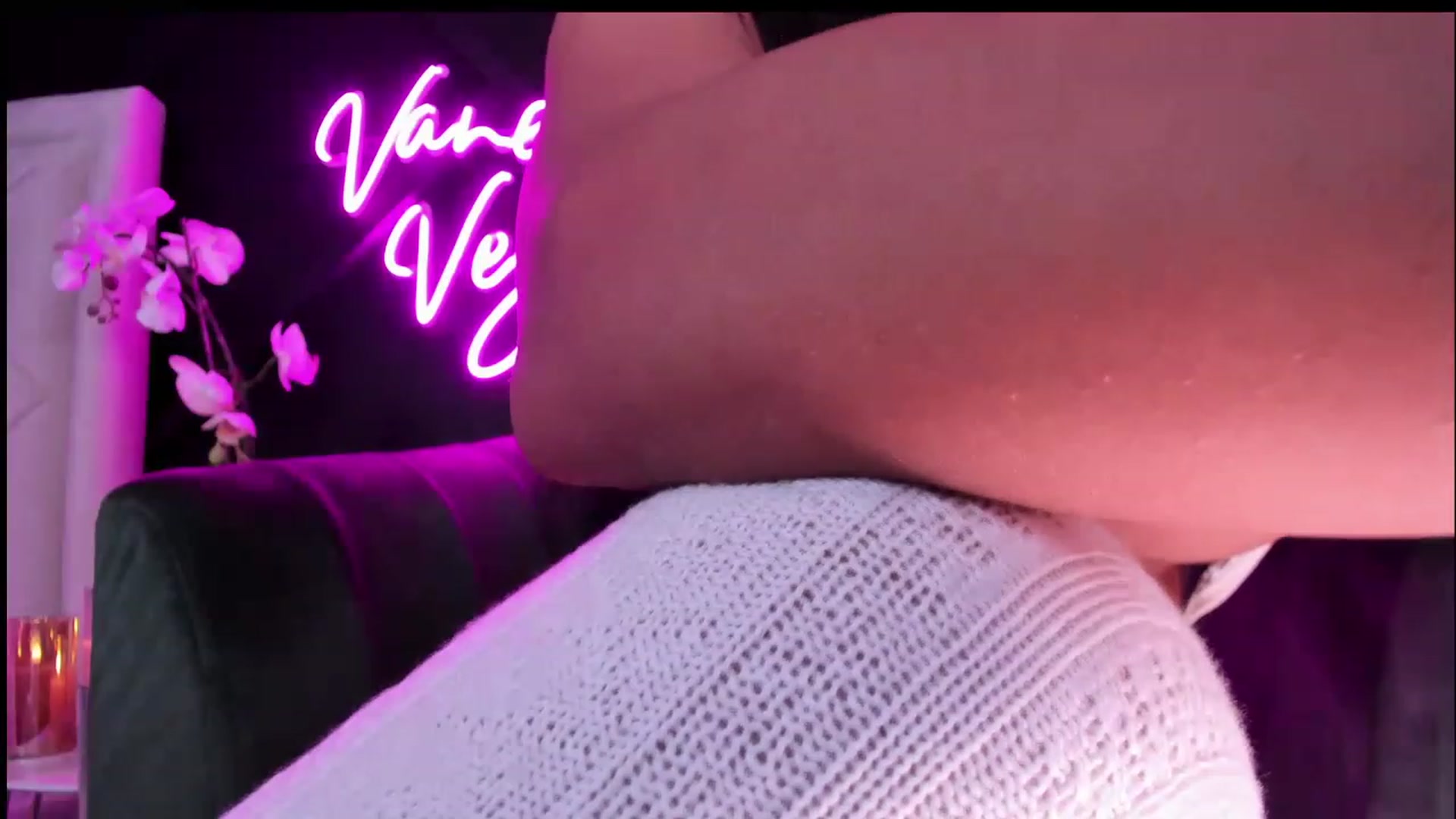 Gallery image thumbnail from Vanessa_Vega's myfreecams stream on, 01/21/2023, 23:50 image 20 of 20