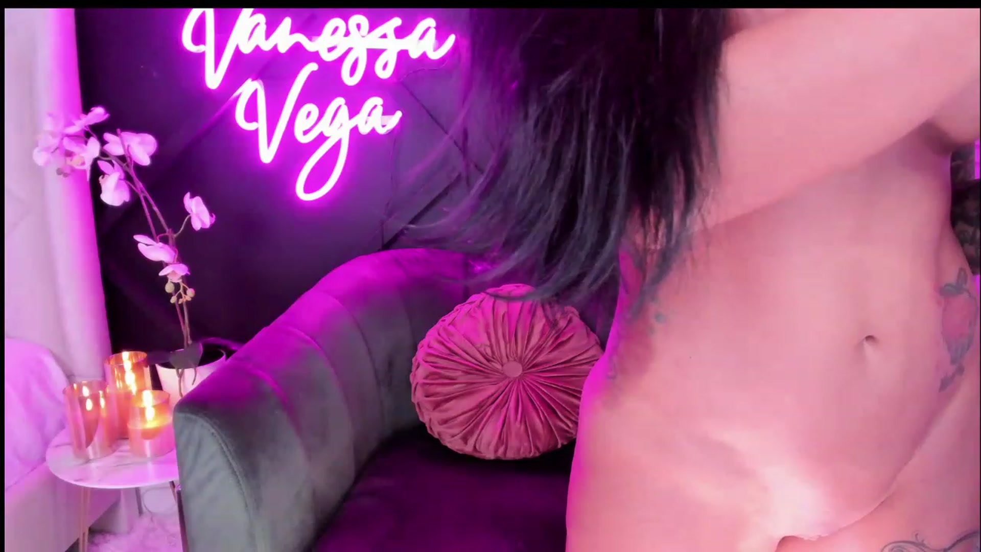 Gallery image thumbnail from Vanessa_Vega's myfreecams stream on, 01/22/2023, 24:05 image 7 of 20