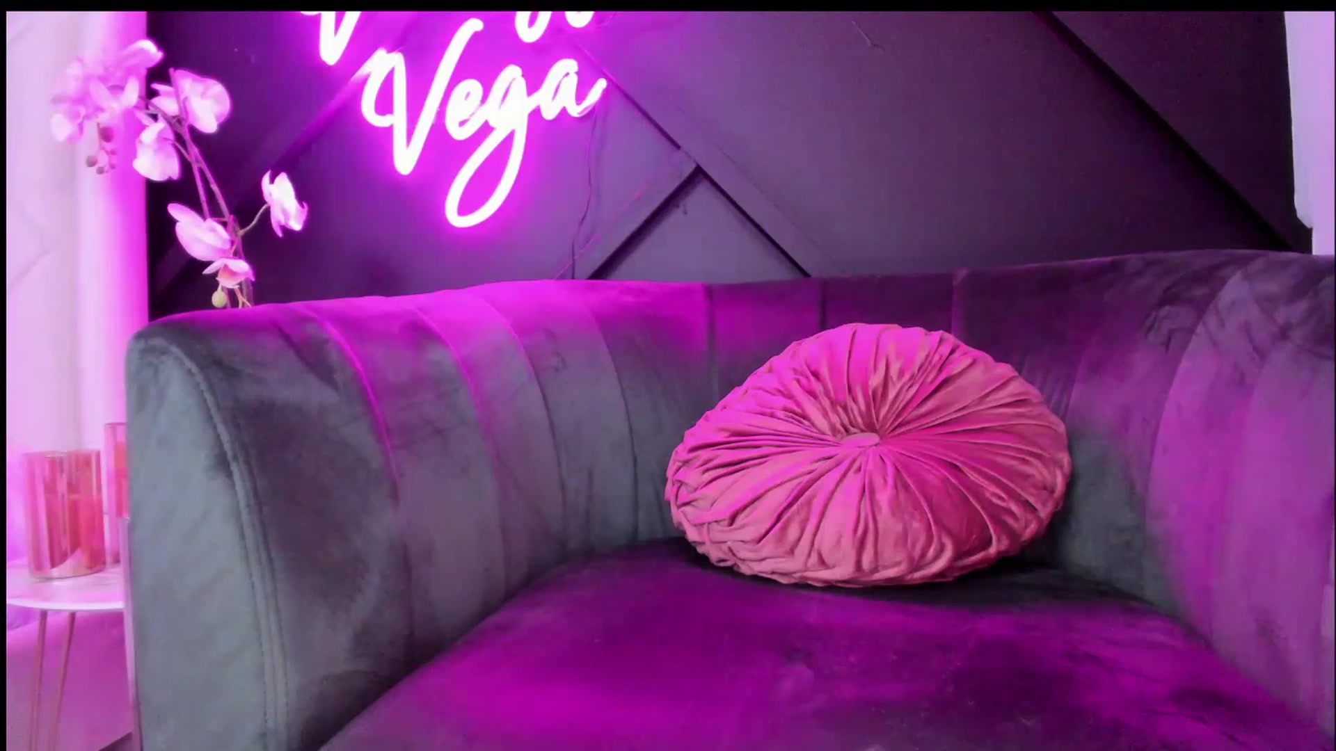 Gallery image thumbnail from Vanessa_Vega's myfreecams stream on, 01/22/2023, 02:13 image 20 of 20