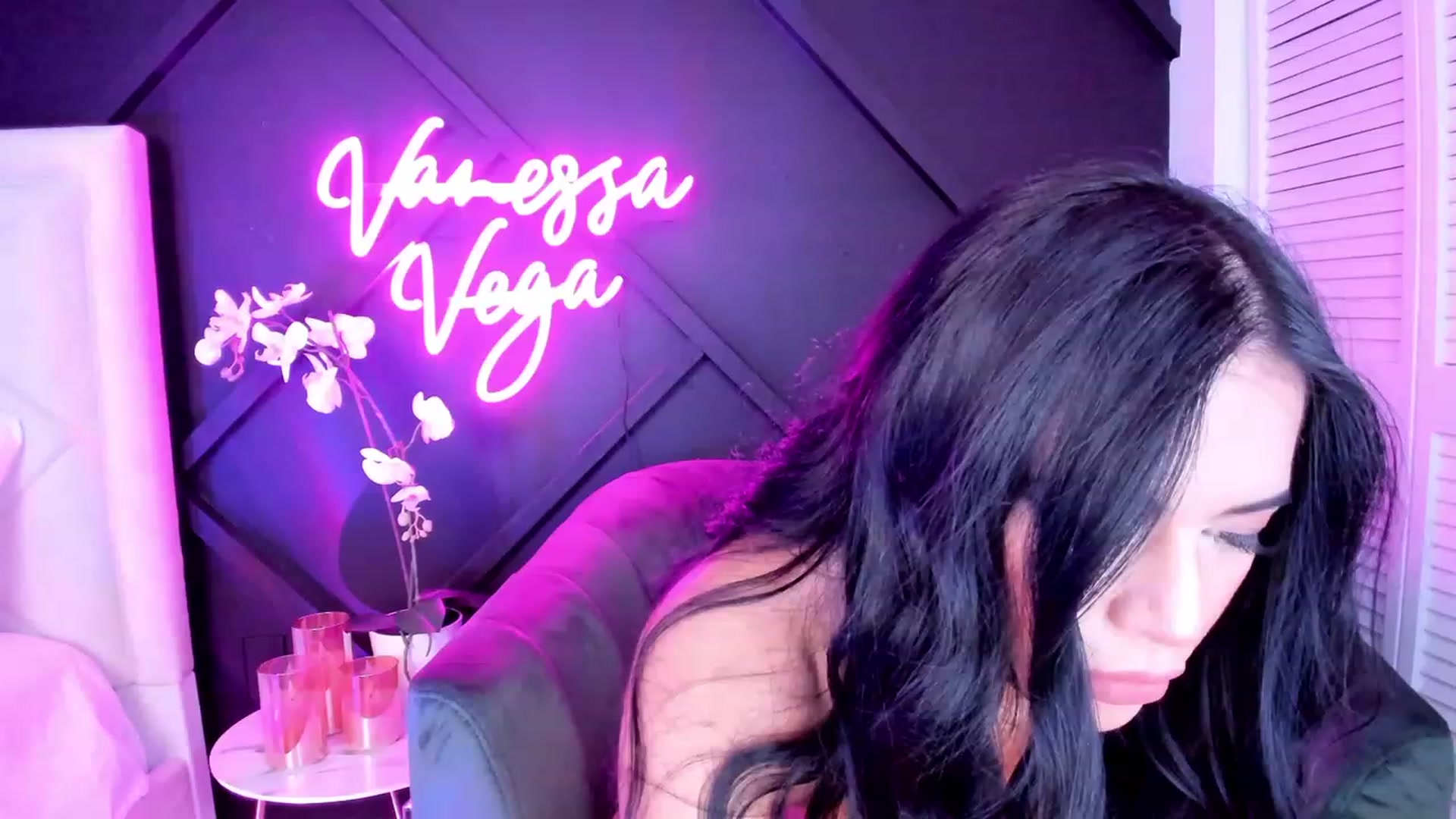 Gallery image thumbnail from Vanessa_Vega's myfreecams stream on, 02/25/2023, 08:22 image 4 of 20