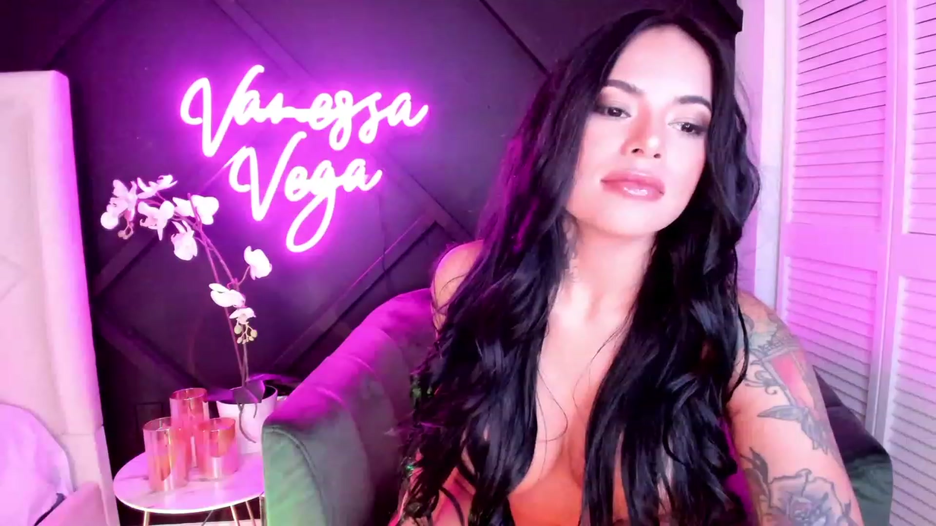 Gallery image thumbnail from Vanessa_Vega's myfreecams stream on, 03/02/2023, 04:32 image 20 of 20