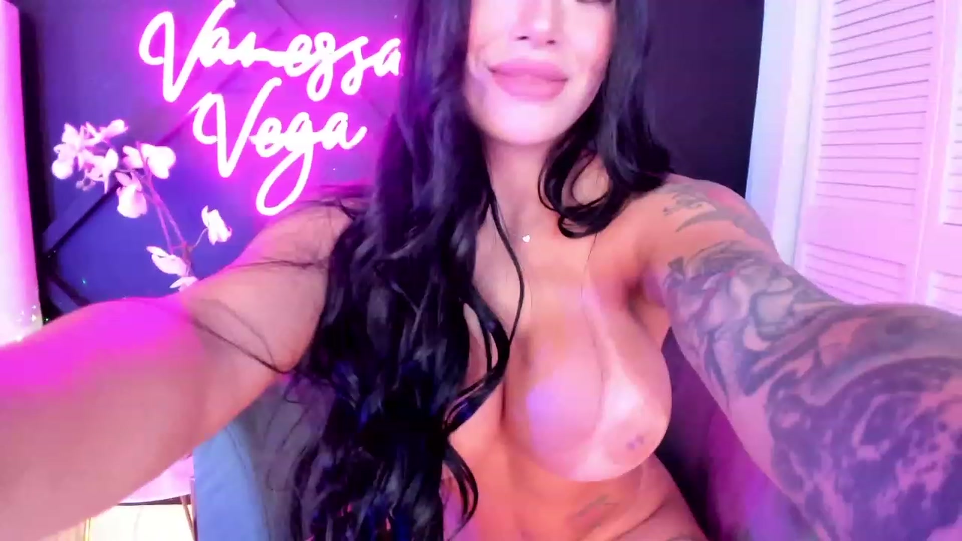 Gallery image thumbnail from Vanessa_Vega's myfreecams stream on, 03/06/2023, 20:53 image 5 of 20