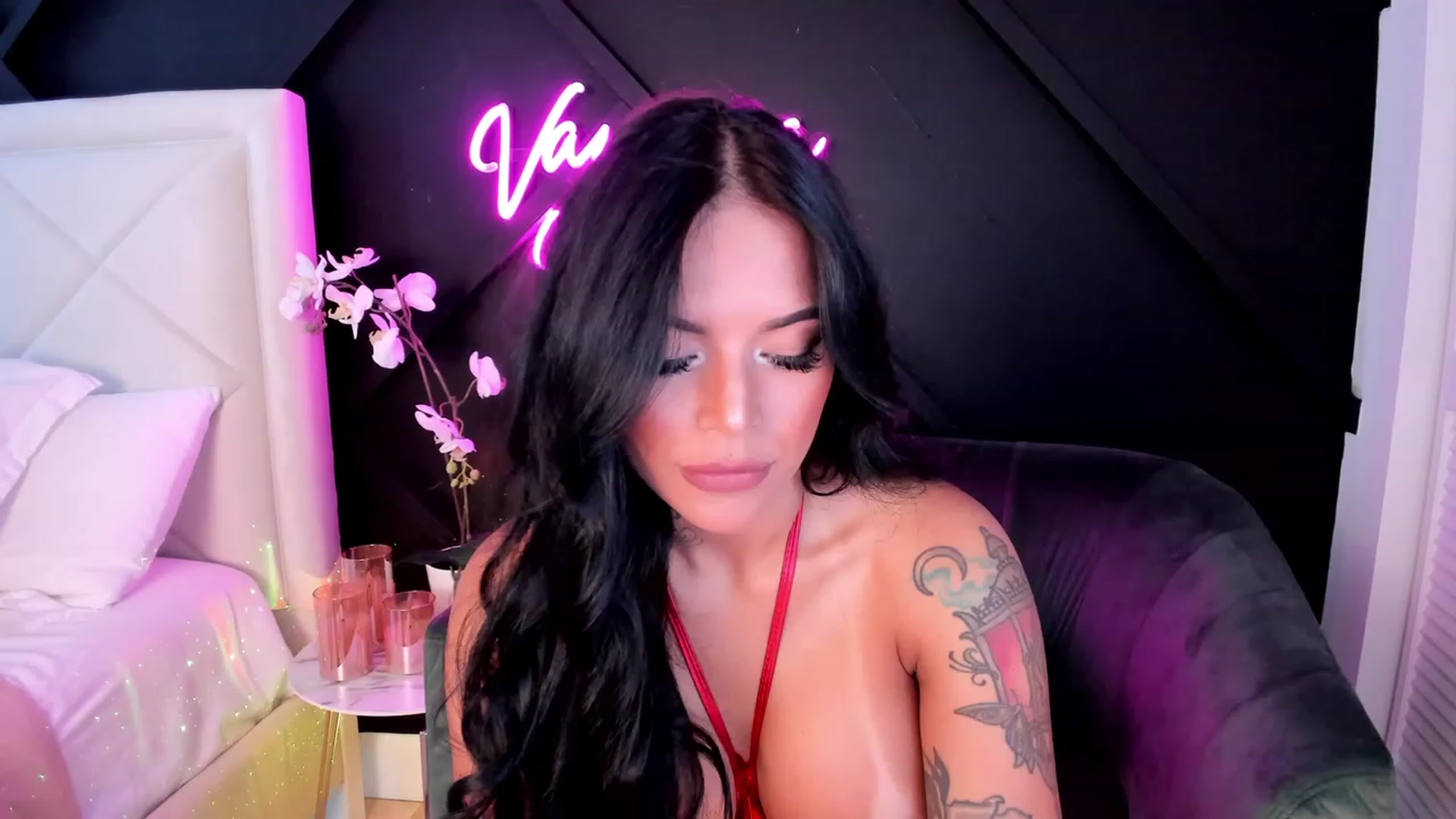 Gallery image thumbnail from Vanessa_Vega's myfreecams stream on, 04/25/2023, 20:56 image 4 of 20