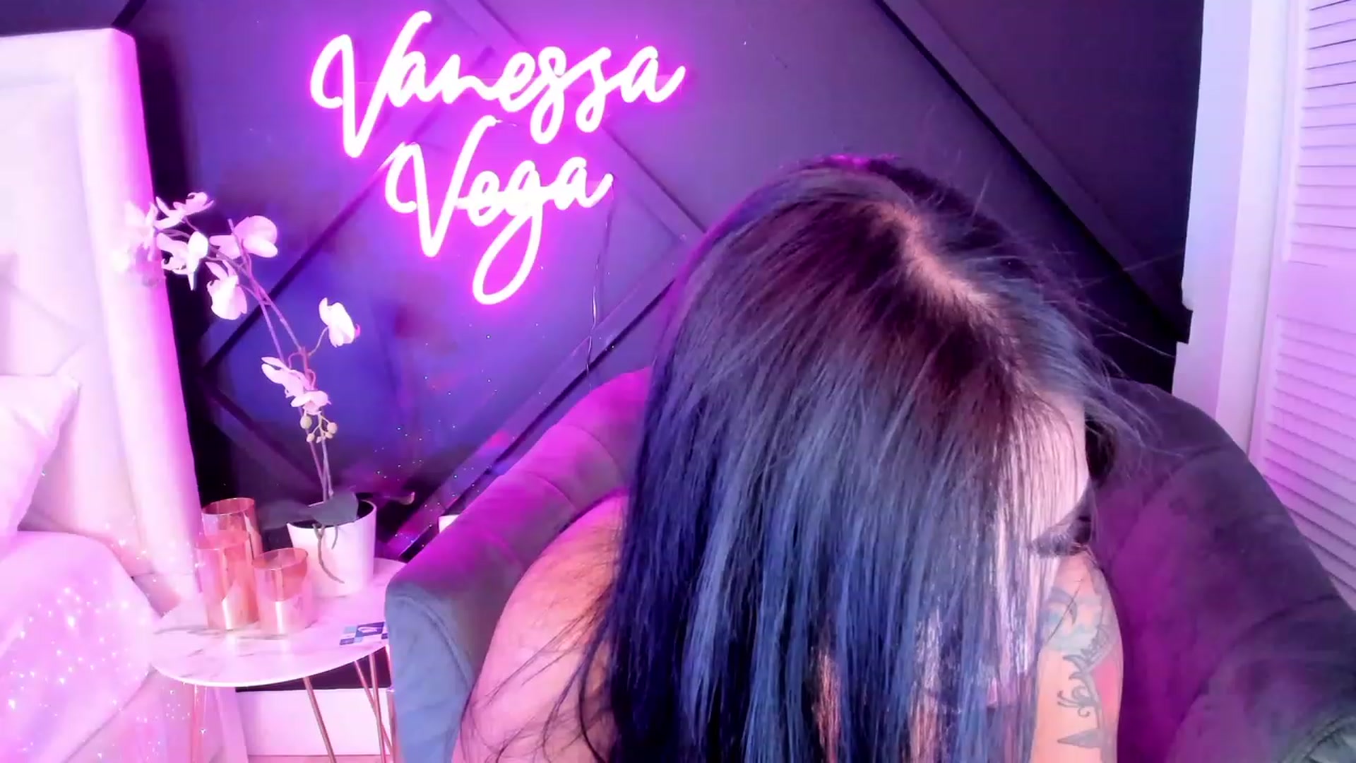 Gallery image thumbnail from Vanessa_Vega's myfreecams stream on, 05/11/2023, 23:35 image 17 of 20