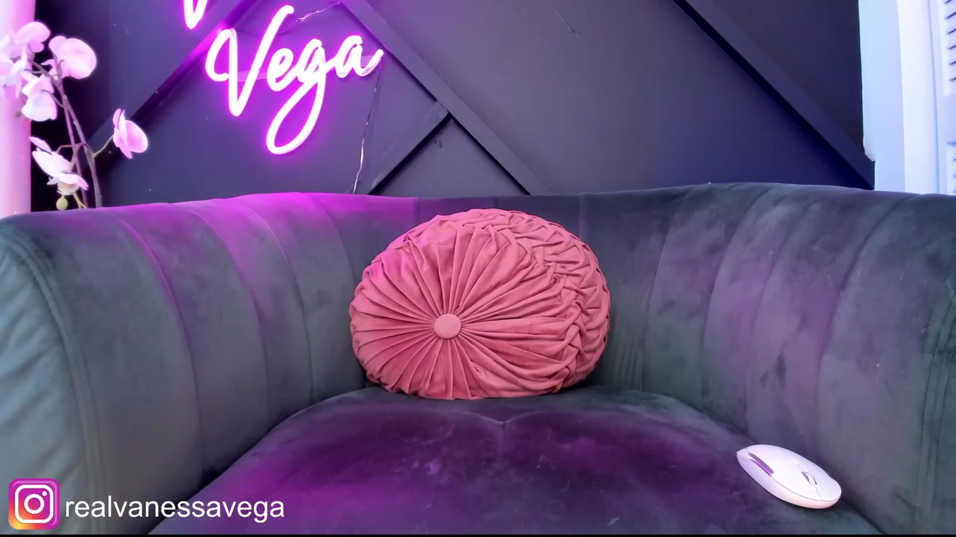 Gallery image thumbnail from Vanessa_Vega's myfreecams stream on, 07/26/2023, 18:53 image 20 of 20