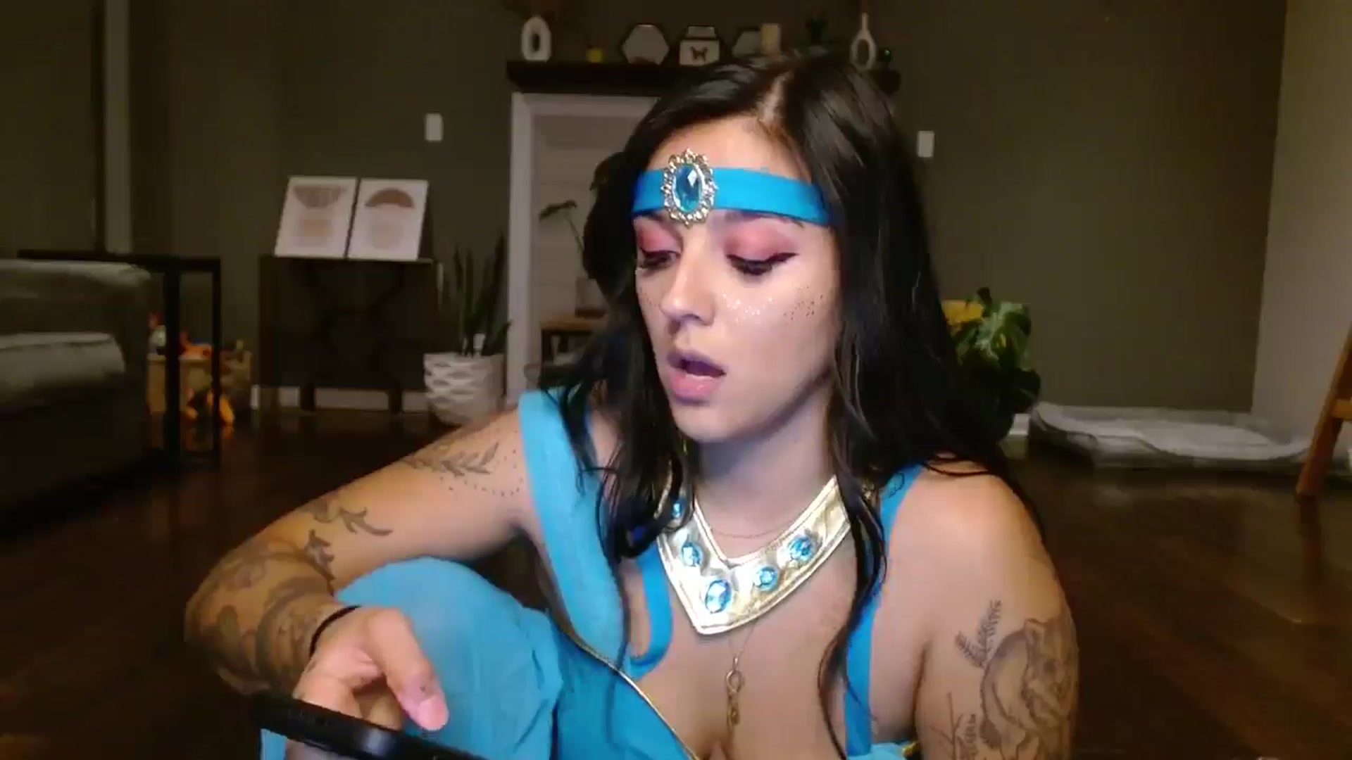 Gallery image thumbnail from Vanessawildly's myfreecams stream on, 10/20/2025, 05:23 image 4 of 20