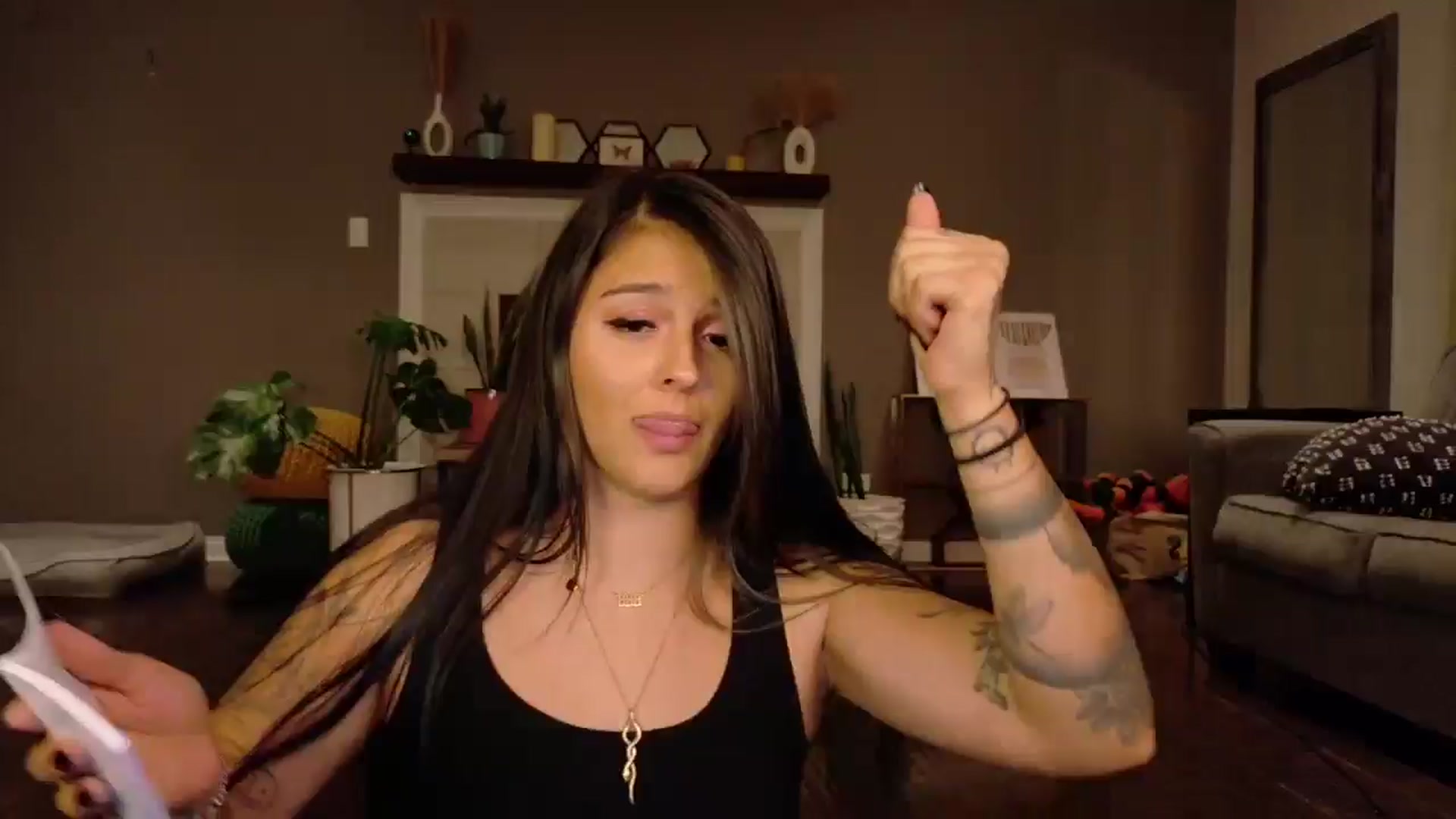 Gallery image thumbnail from Vanessawildly's myfreecams stream on, 10/28/2025, 04:47 image 18 of 20