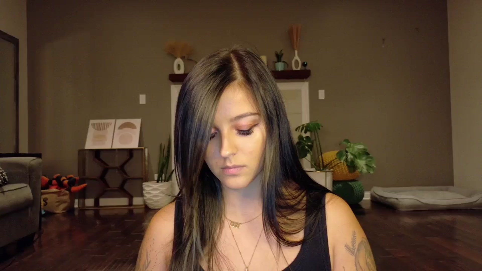 Gallery image thumbnail from Vanessawildly's myfreecams stream on, 10/28/2025, 04:47 image 8 of 20