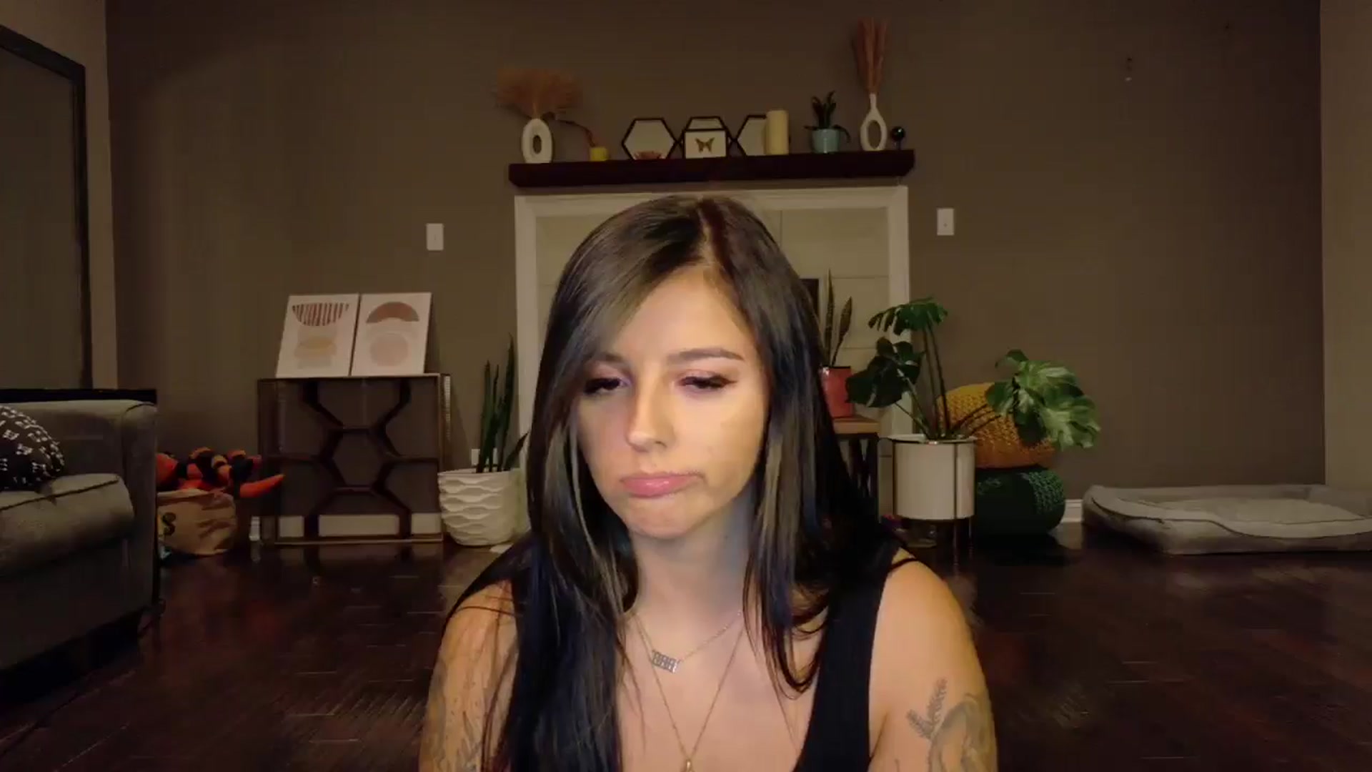 Gallery image thumbnail from Vanessawildly's myfreecams stream on, 10/28/2025, 04:47 image 6 of 20