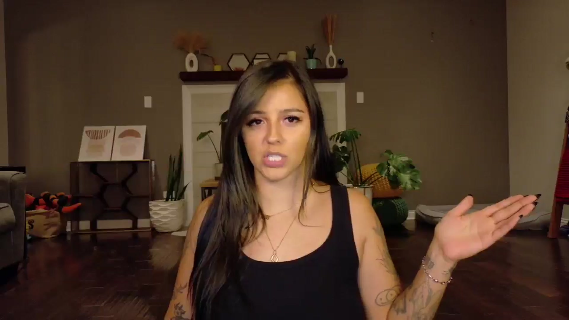 Gallery image thumbnail from Vanessawildly's myfreecams stream on, 10/28/2025, 04:47 image 5 of 20