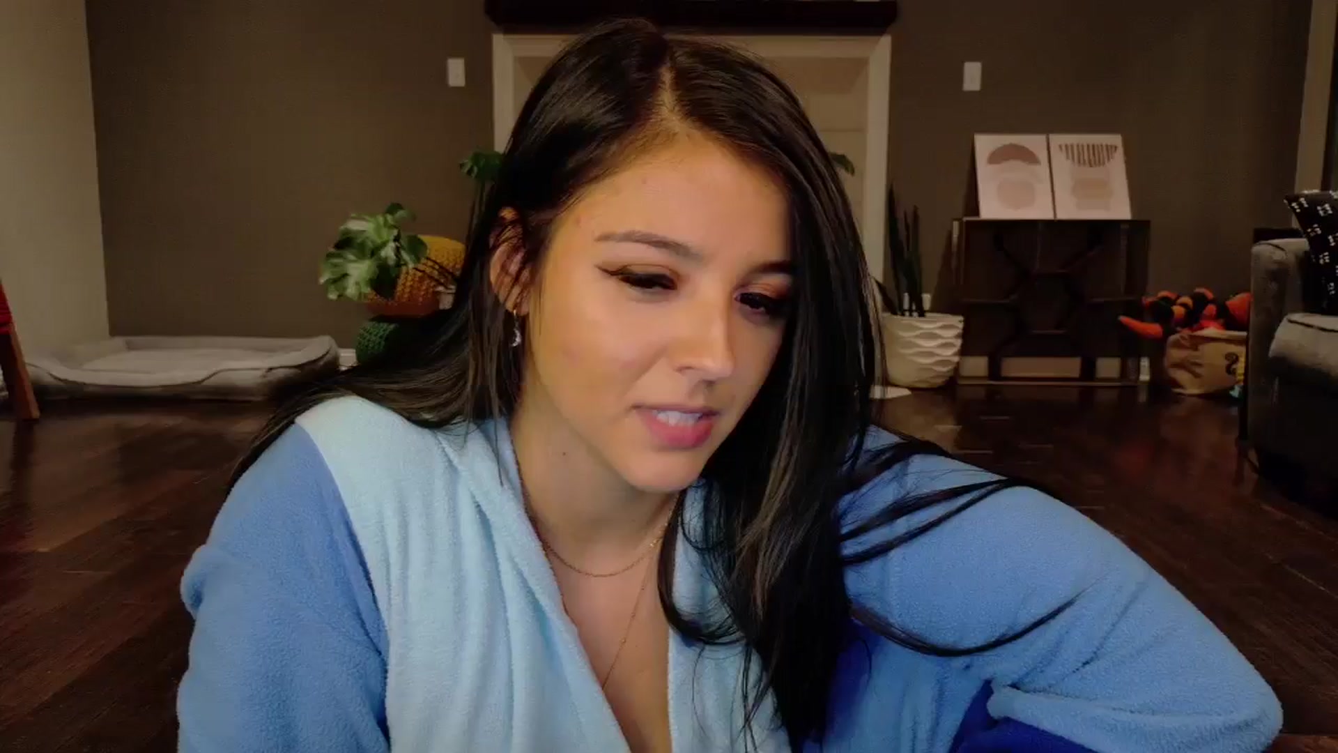 Gallery image thumbnail from Vanessawildly's myfreecams stream on, 10/29/2025, 04:17 image 16 of 20