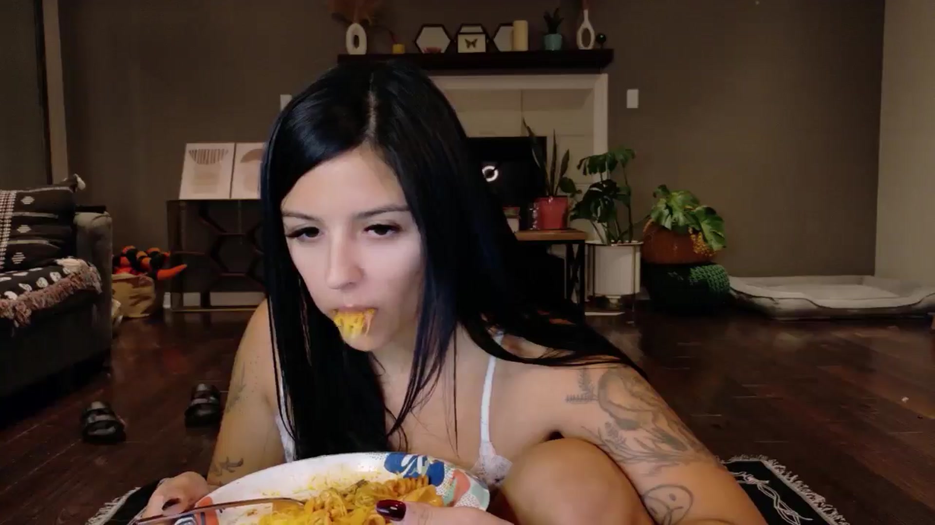 Gallery image thumbnail from Vanessawildly's myfreecams stream on, 11/05/2025, 04:18 image 14 of 20