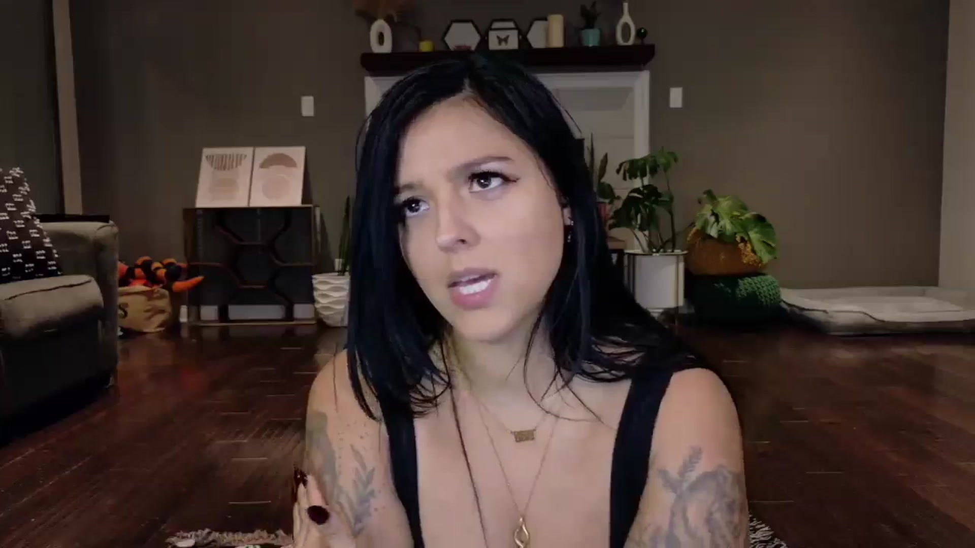 Gallery image thumbnail from Vanessawildly's myfreecams stream on, 11/07/2025, 04:51 image 20 of 20