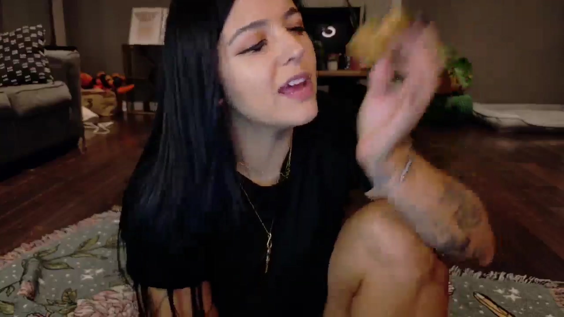 Gallery image thumbnail from Vanessawildly's myfreecams stream on, 11/10/2025, 05:23 image 19 of 20