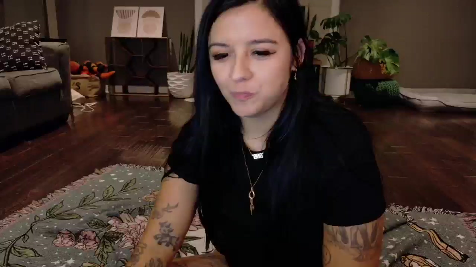 Gallery image thumbnail from Vanessawildly's myfreecams stream on, 11/10/2025, 05:23 image 17 of 20
